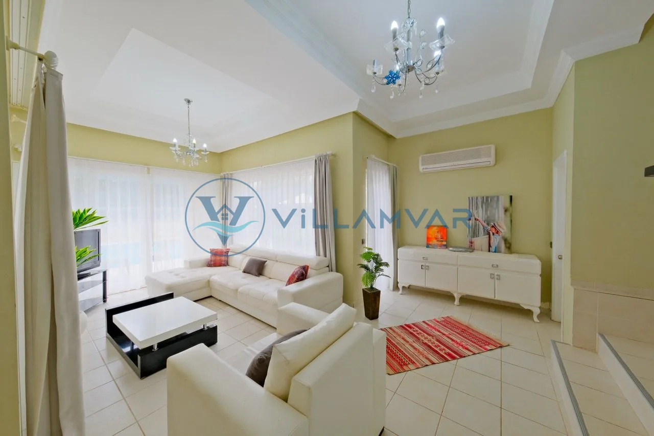 Villa Gün Rengi