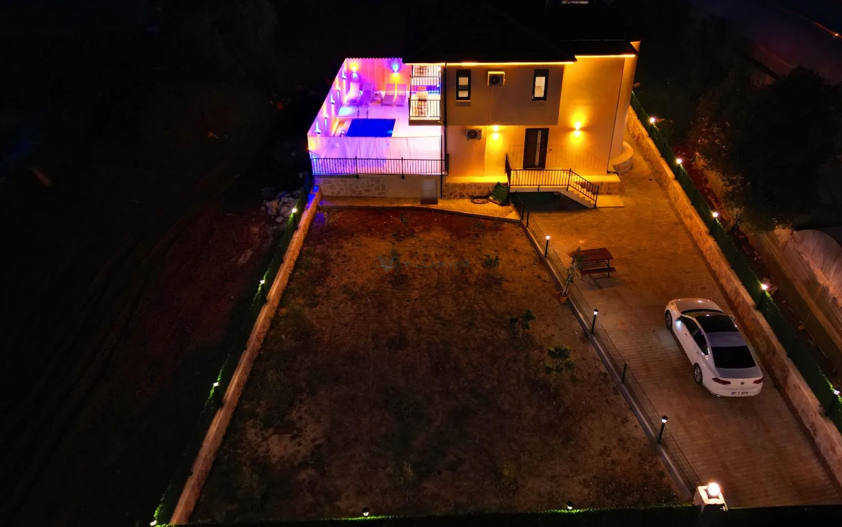 Villa Rosso Bianco