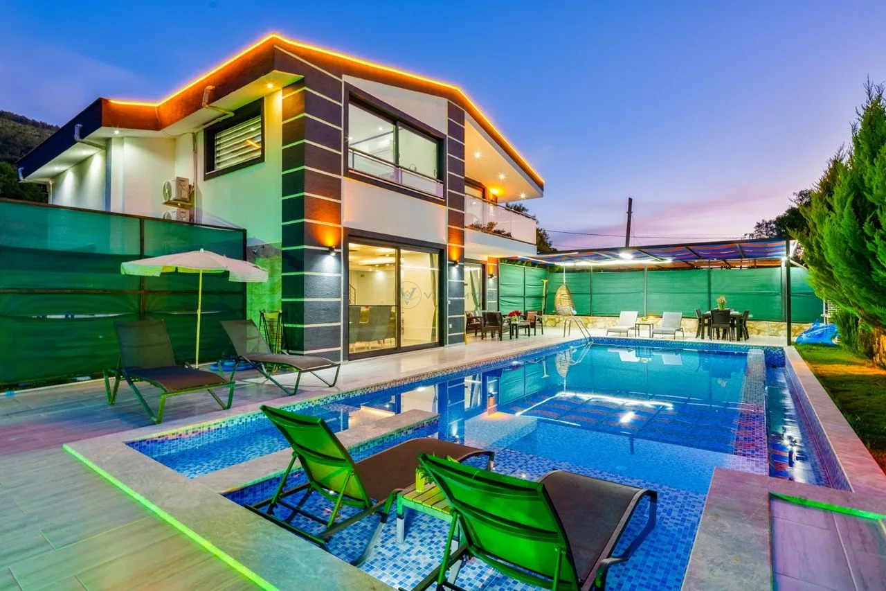 Villa Gold