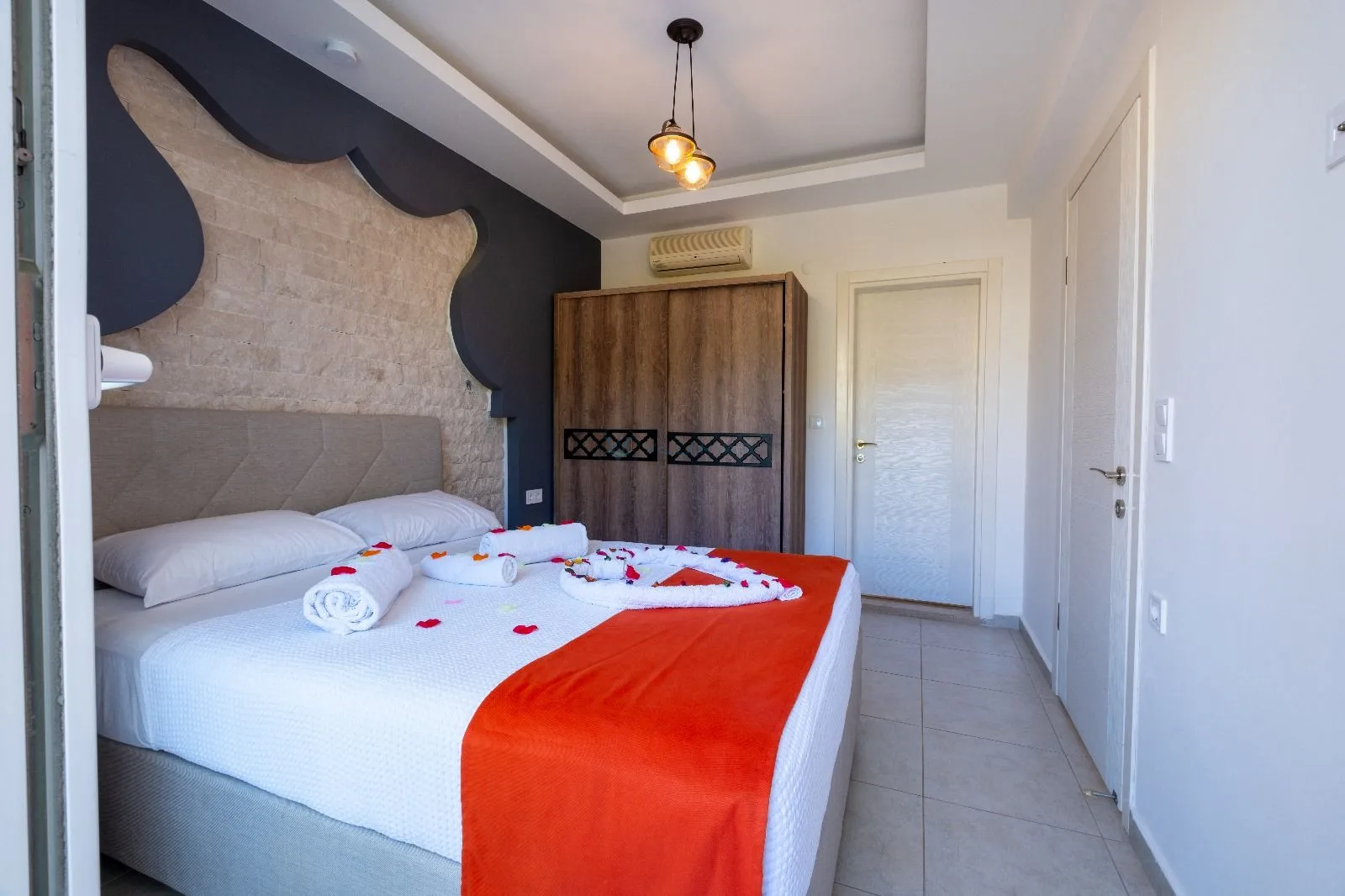 Villa Silver Orkide