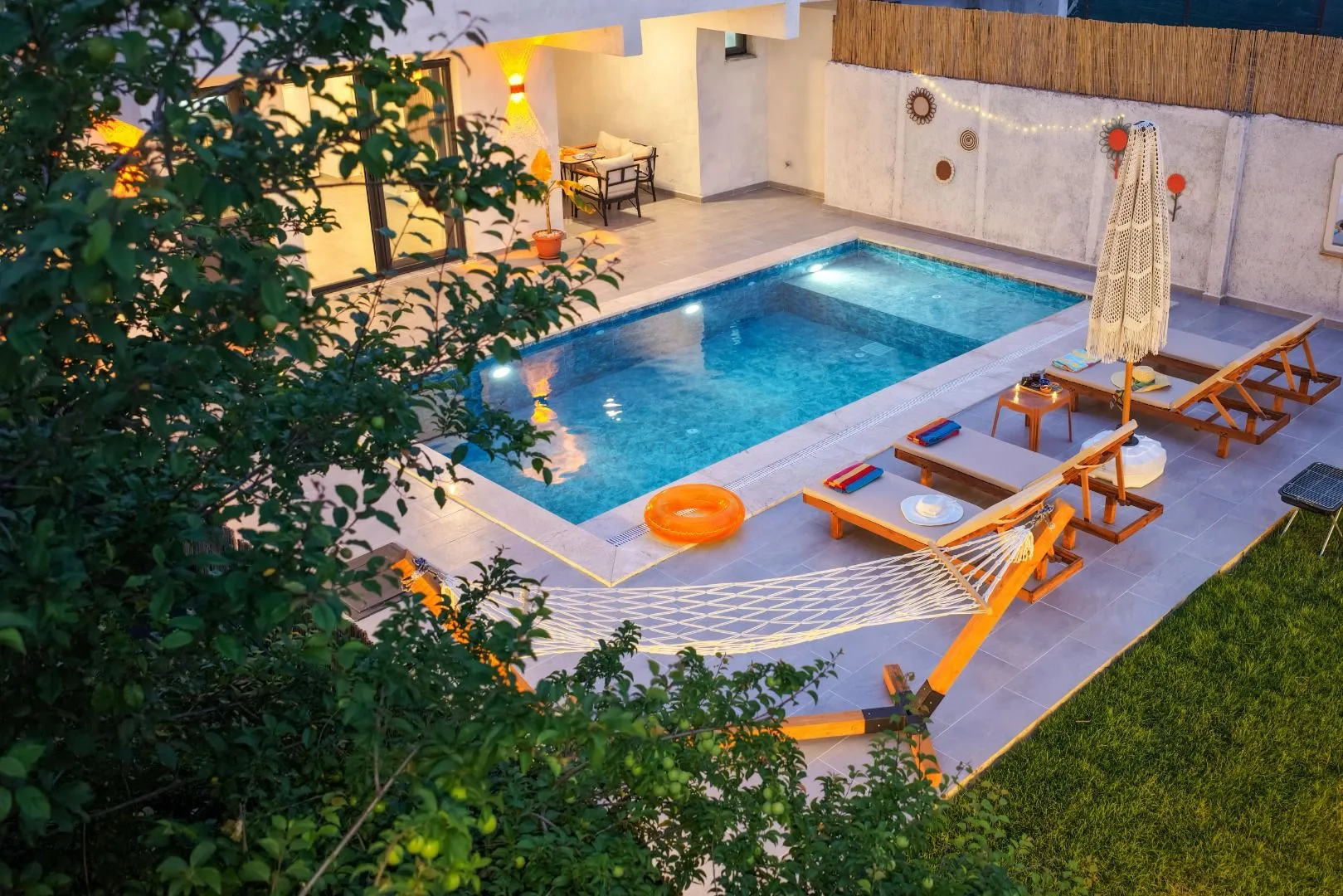 Villa limonia