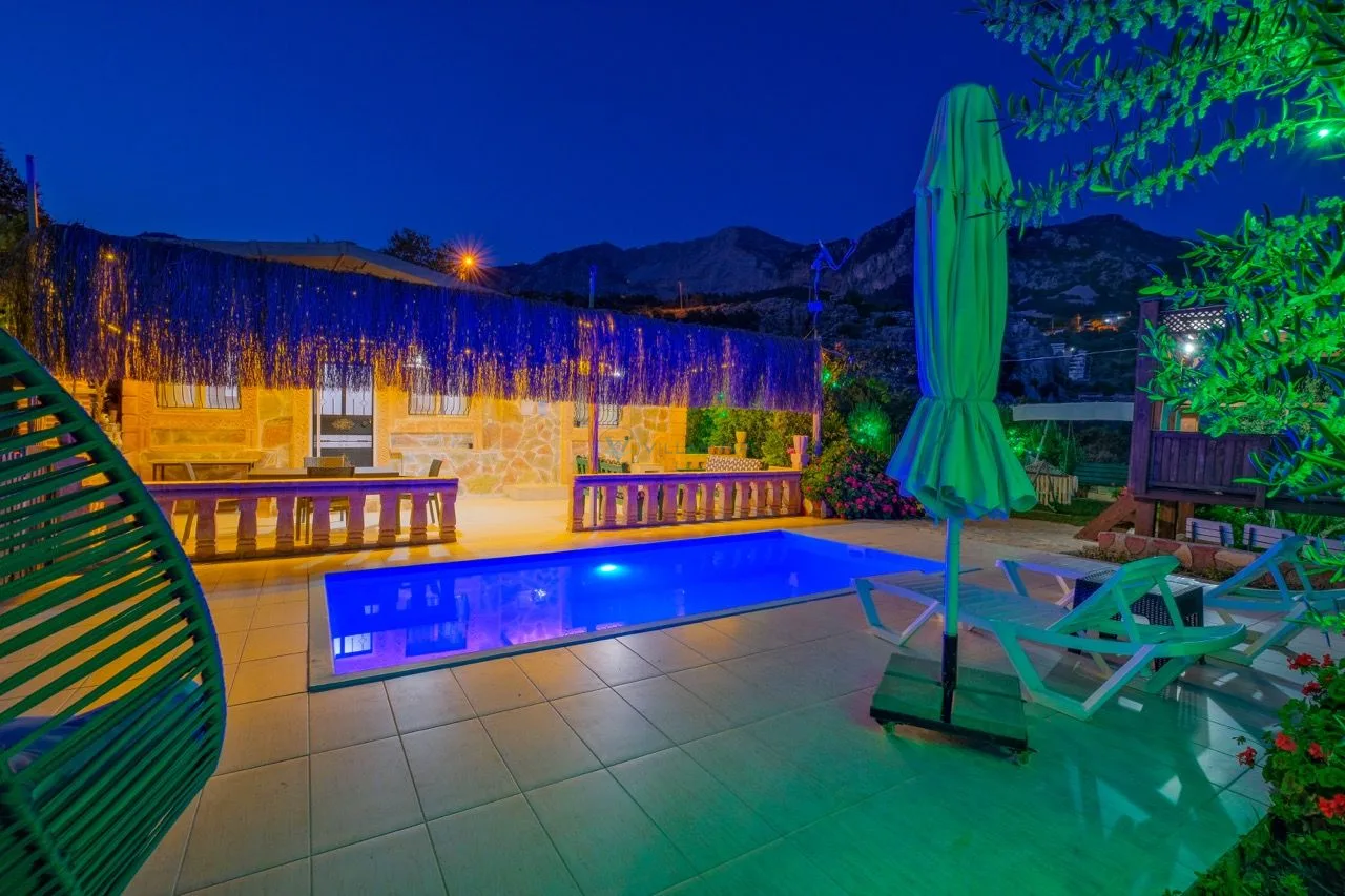 Villa Valleys