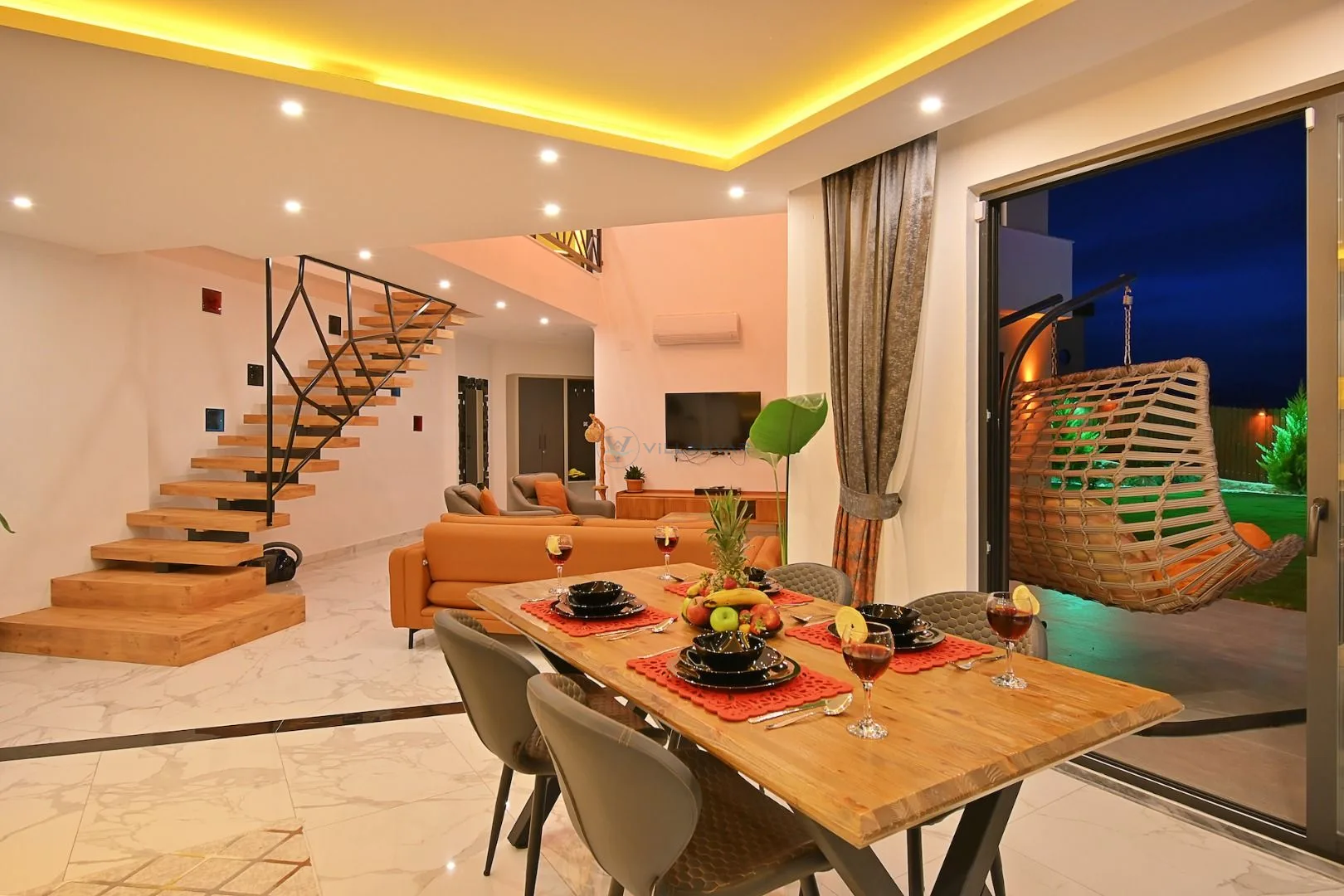 Villa Green House