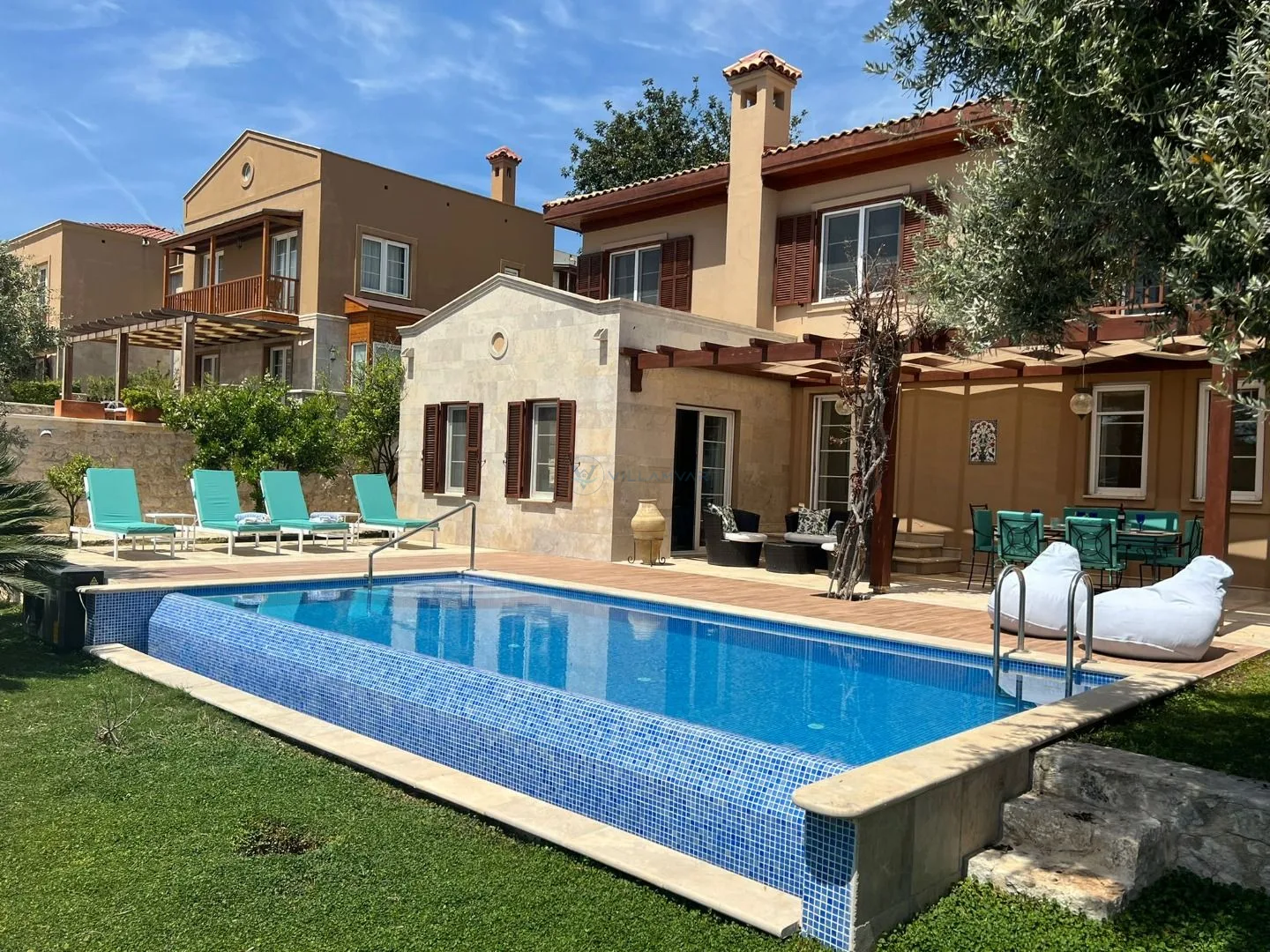 Villa Shangri La