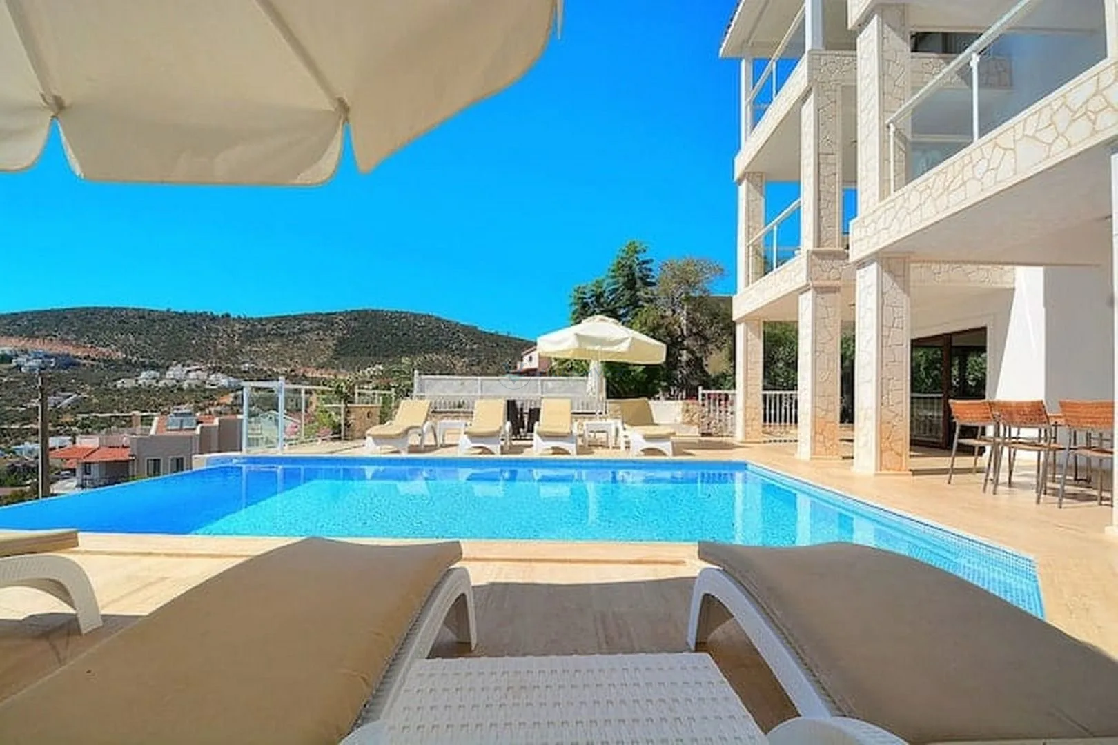 Villa Samsara 07-29