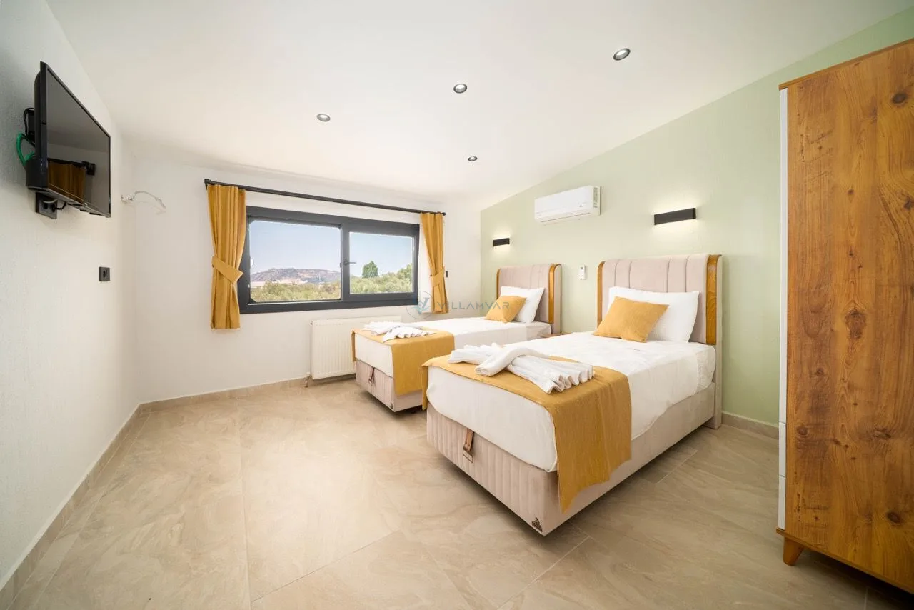 Villa Genesis 2