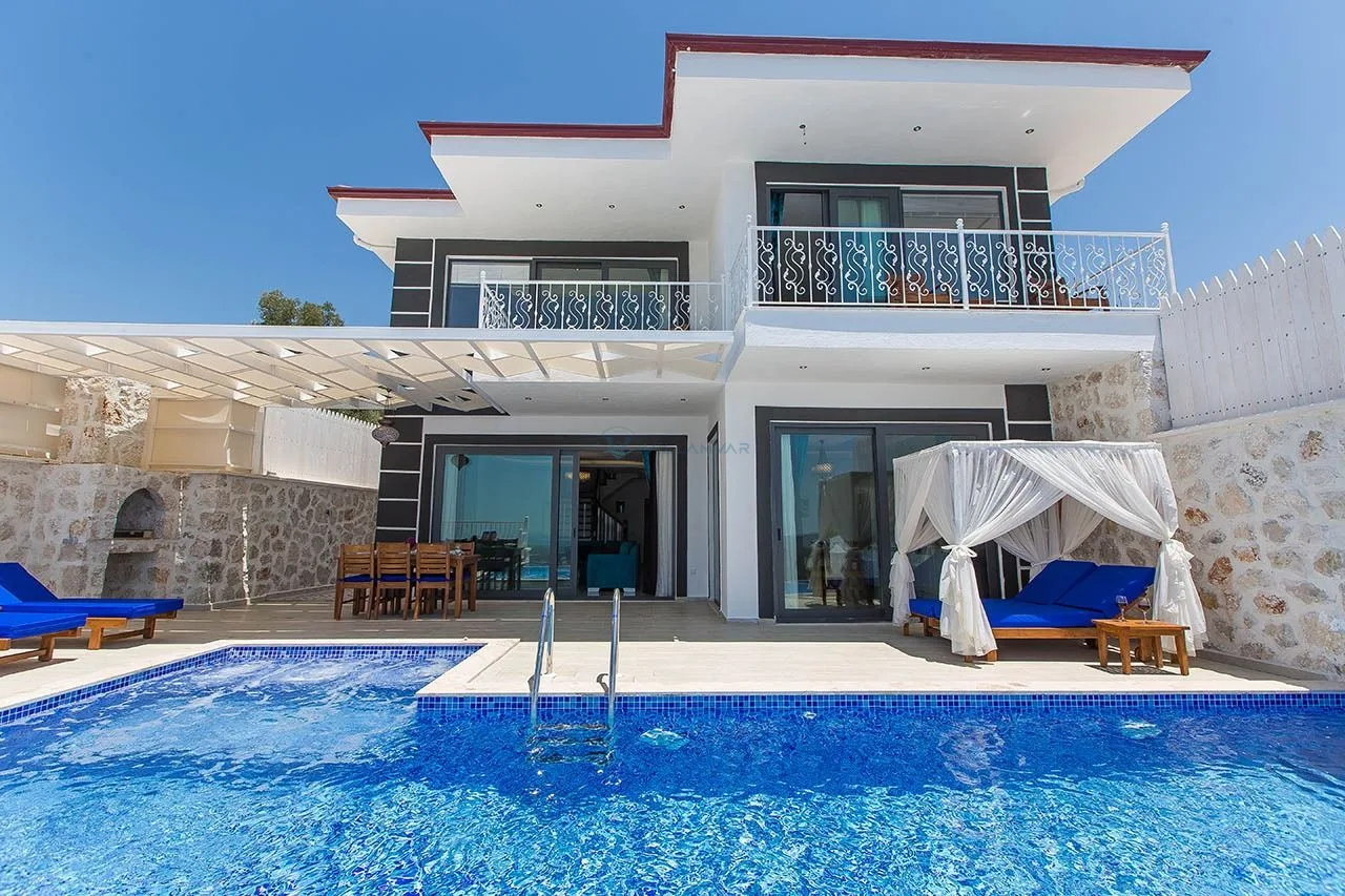 Villa Adelya
