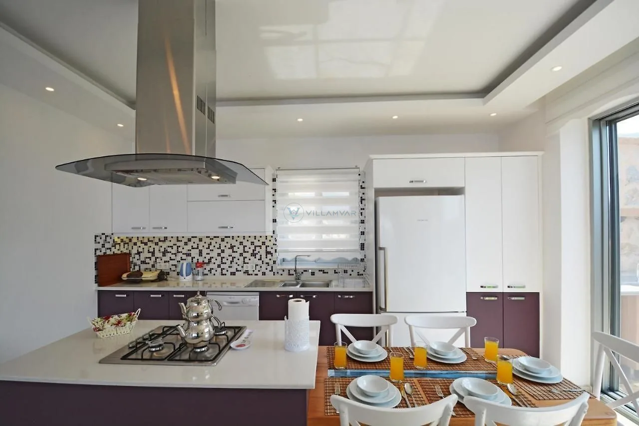 Villa Avon