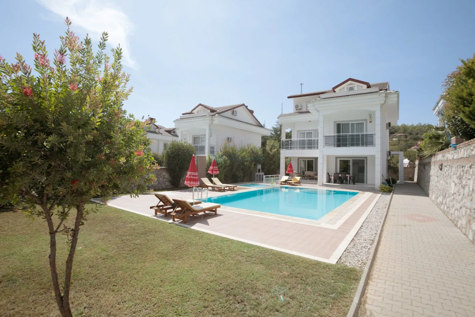 Villa Dera 2