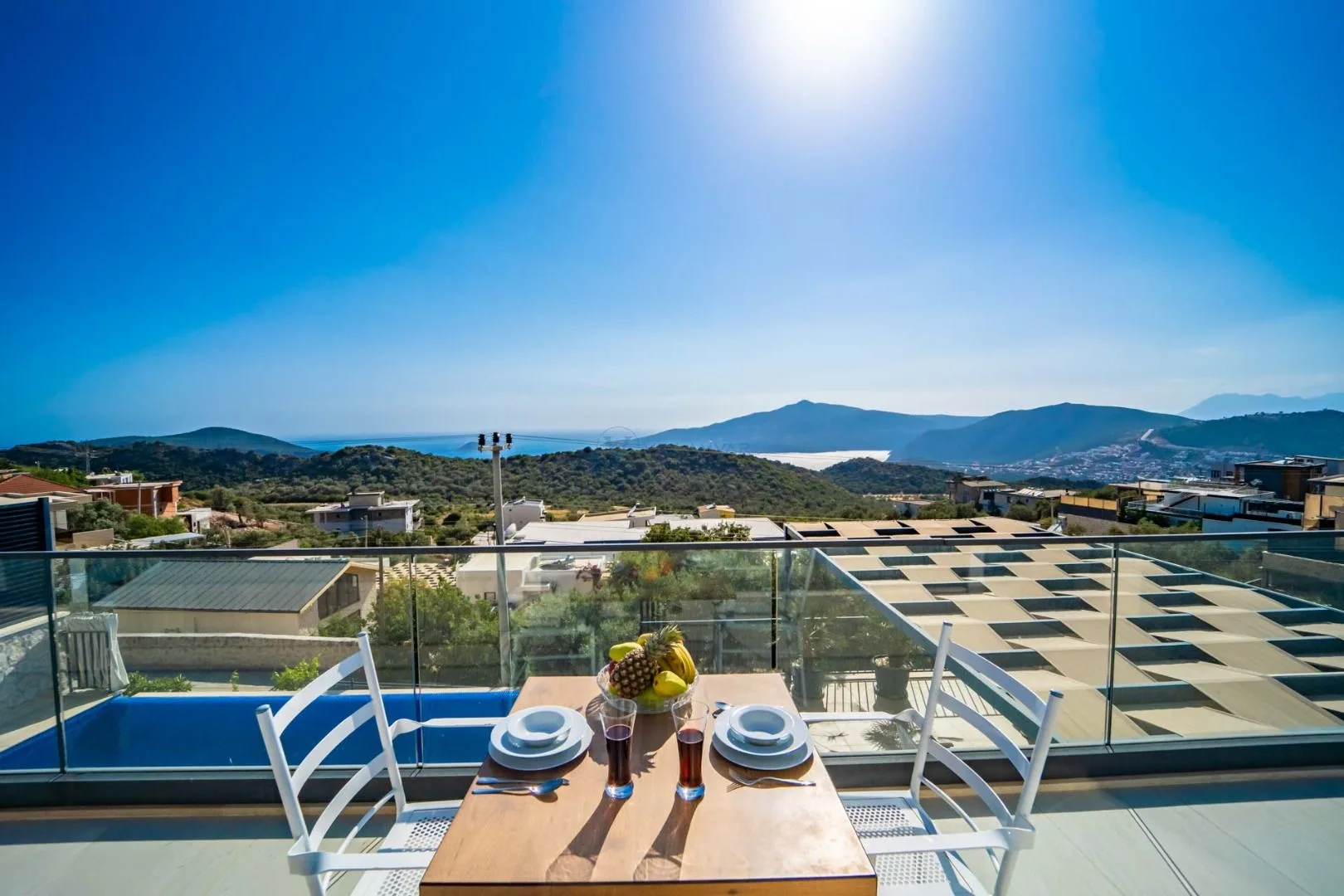 Villa Thera Seis