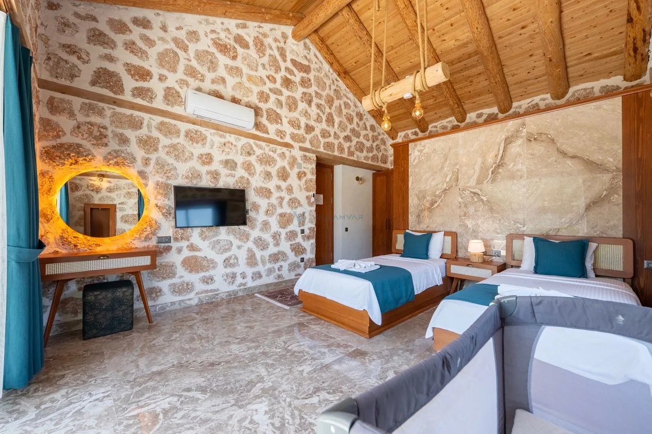 Villa Topçu Stone