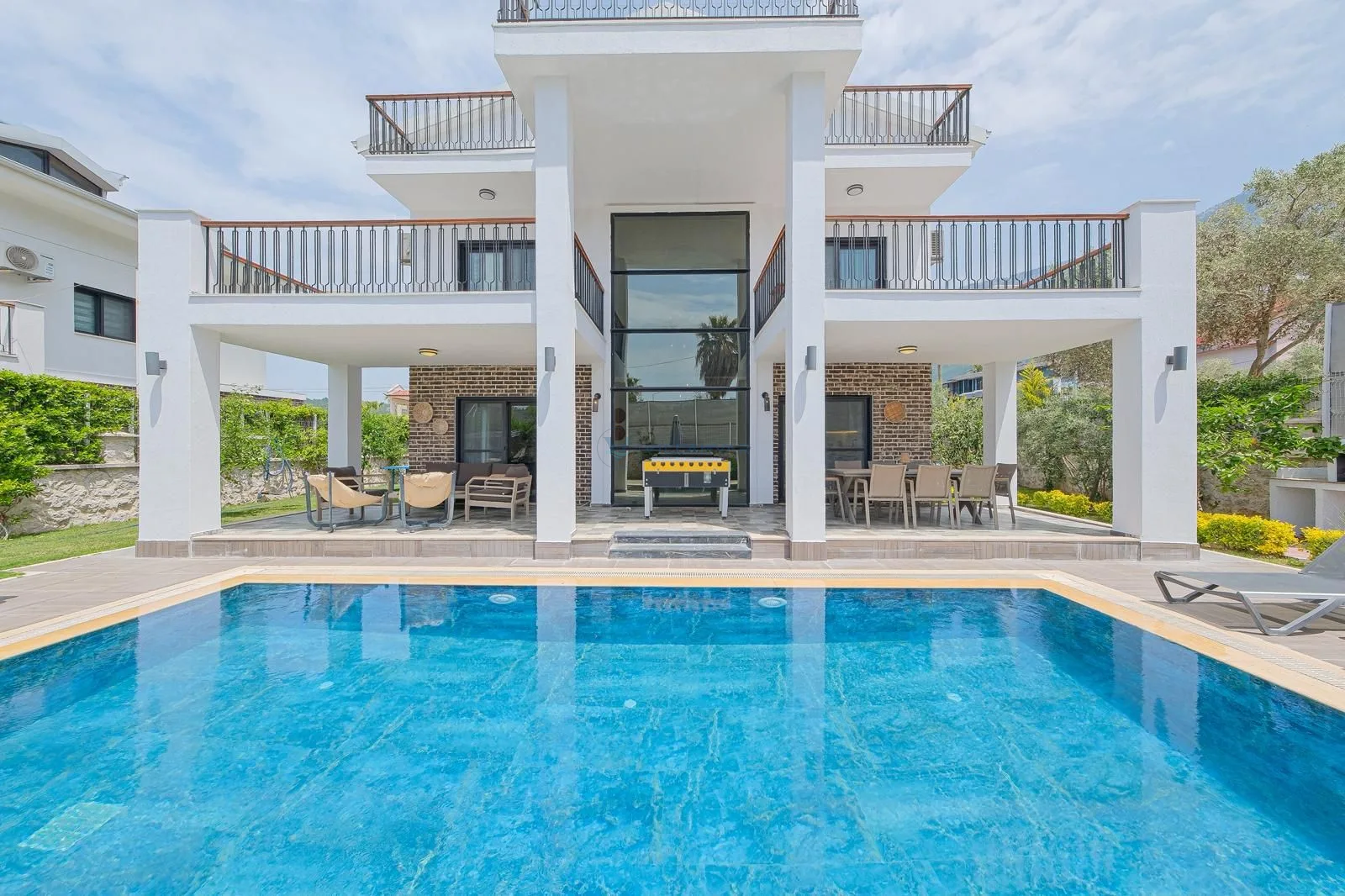 Villa Slay