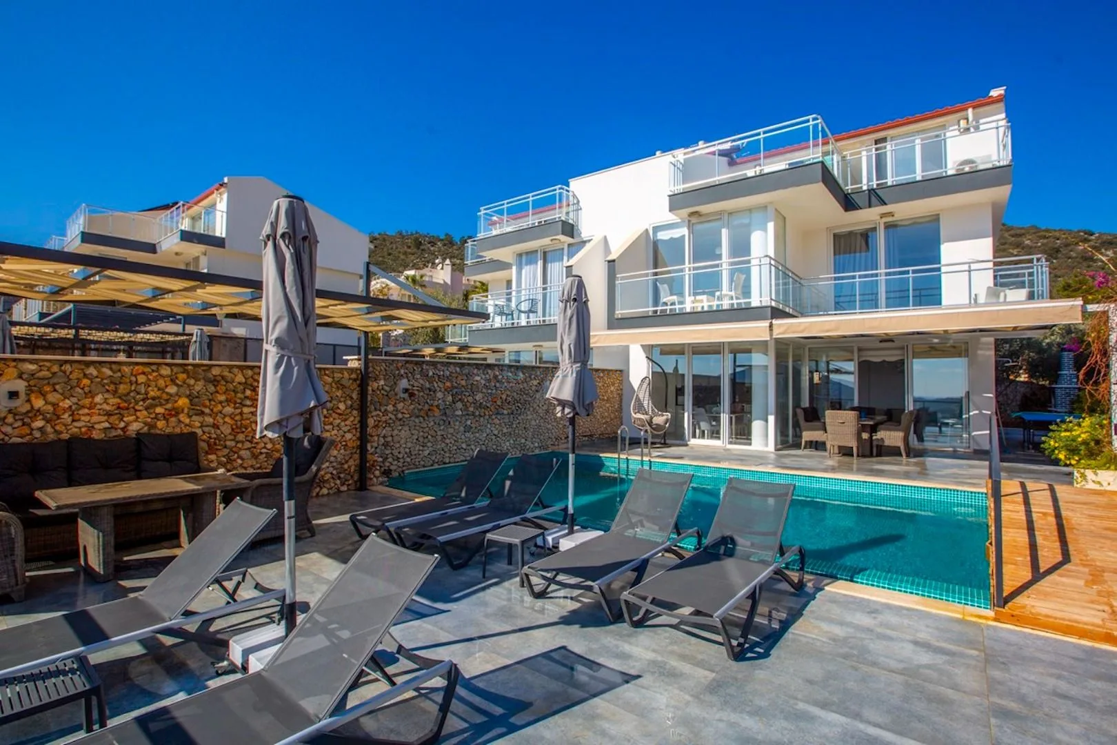 Villa Roannes 1