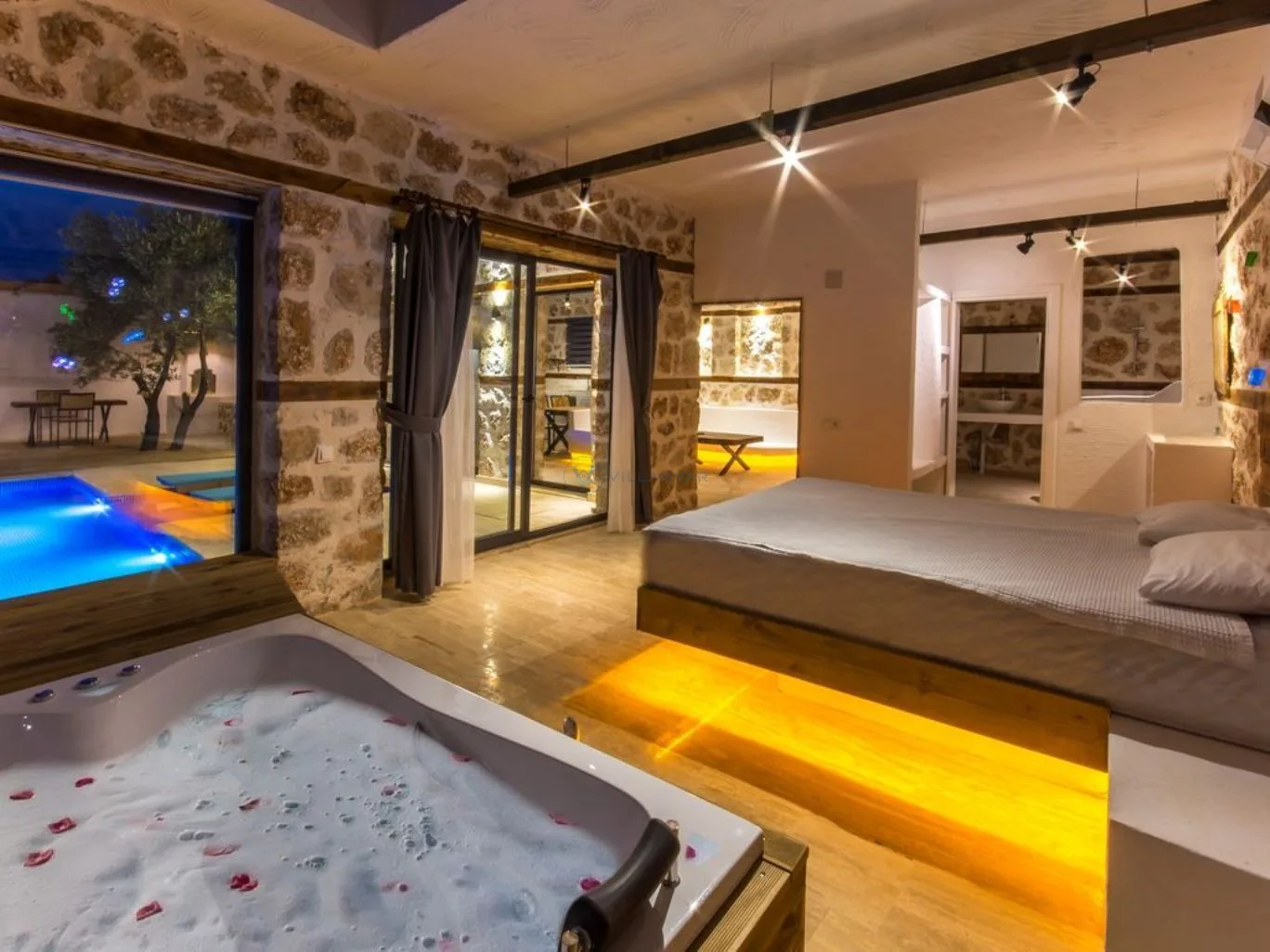 Villa Taş Patika