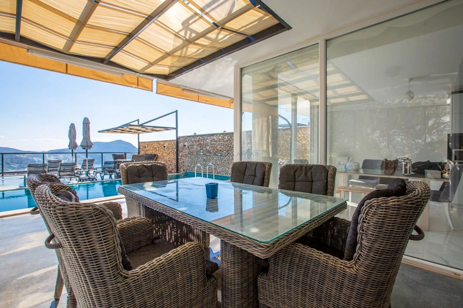Villa Roannes 1