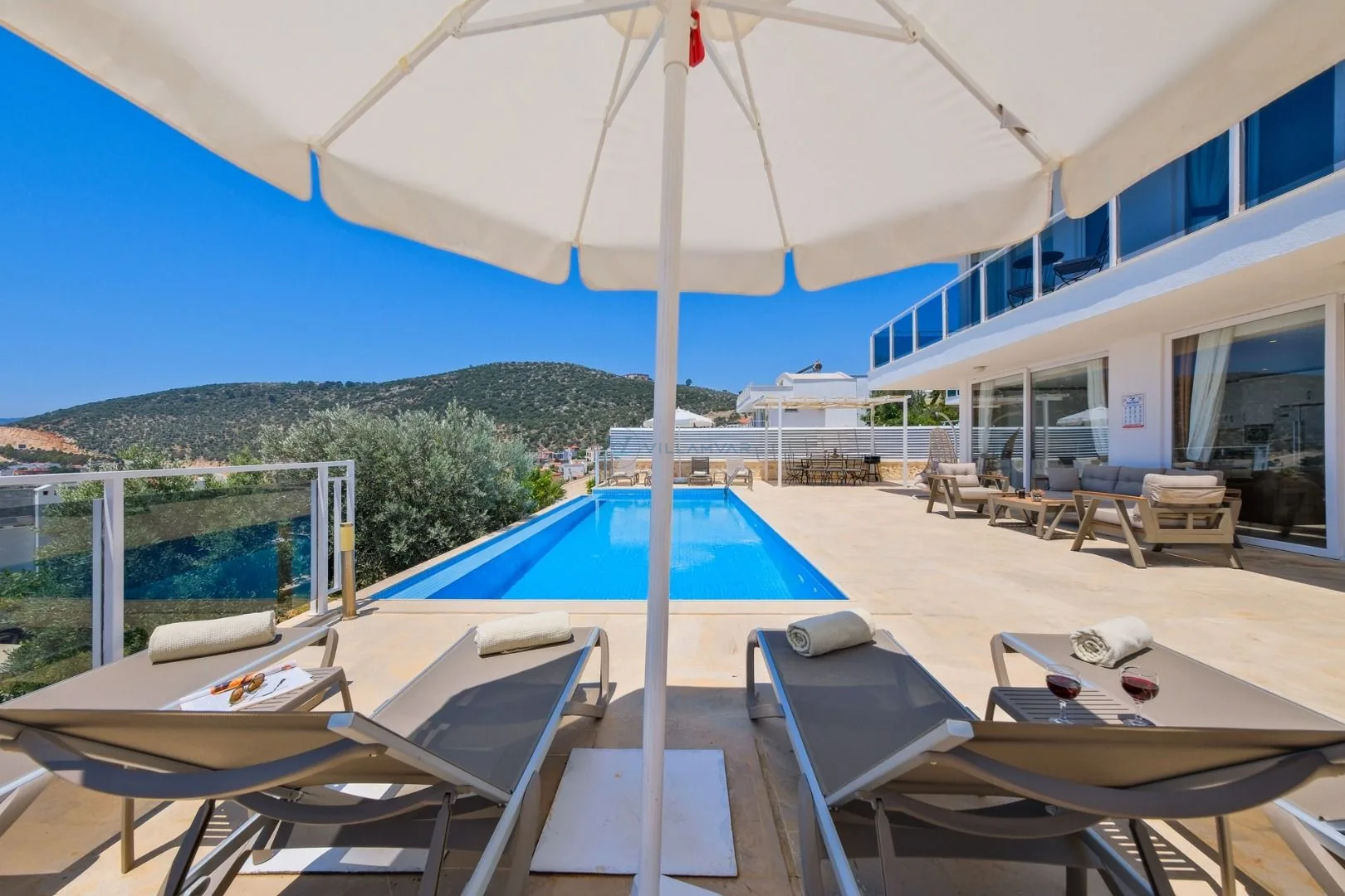 Villa Lumi 2