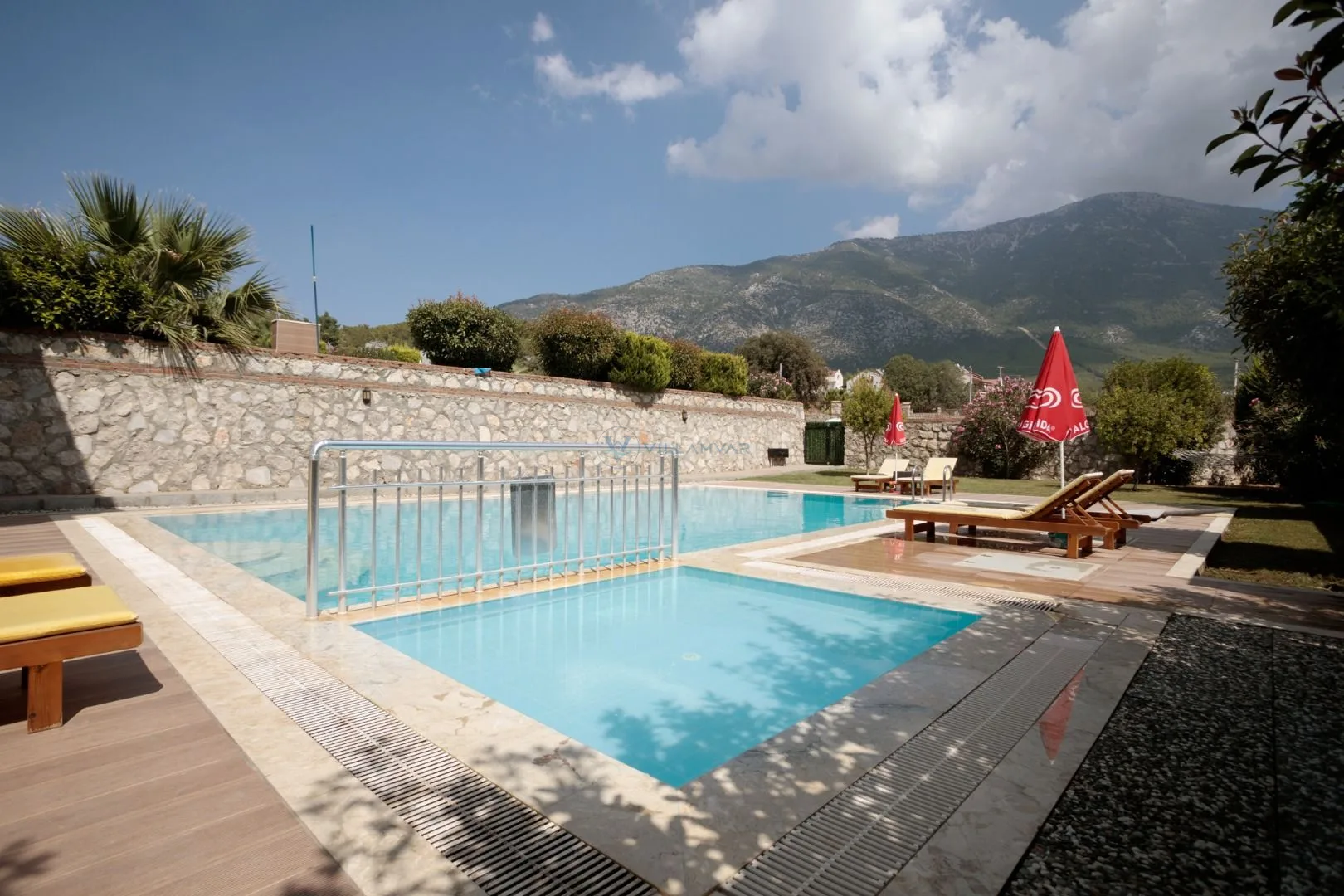 Villa Dera 1