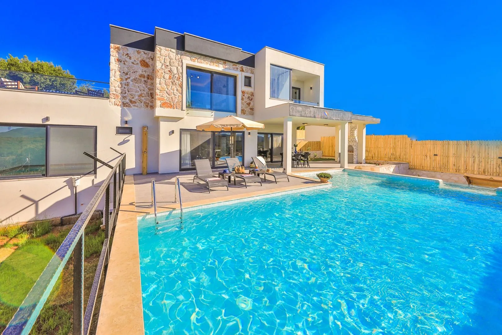 Villa Luz-Villa Lares