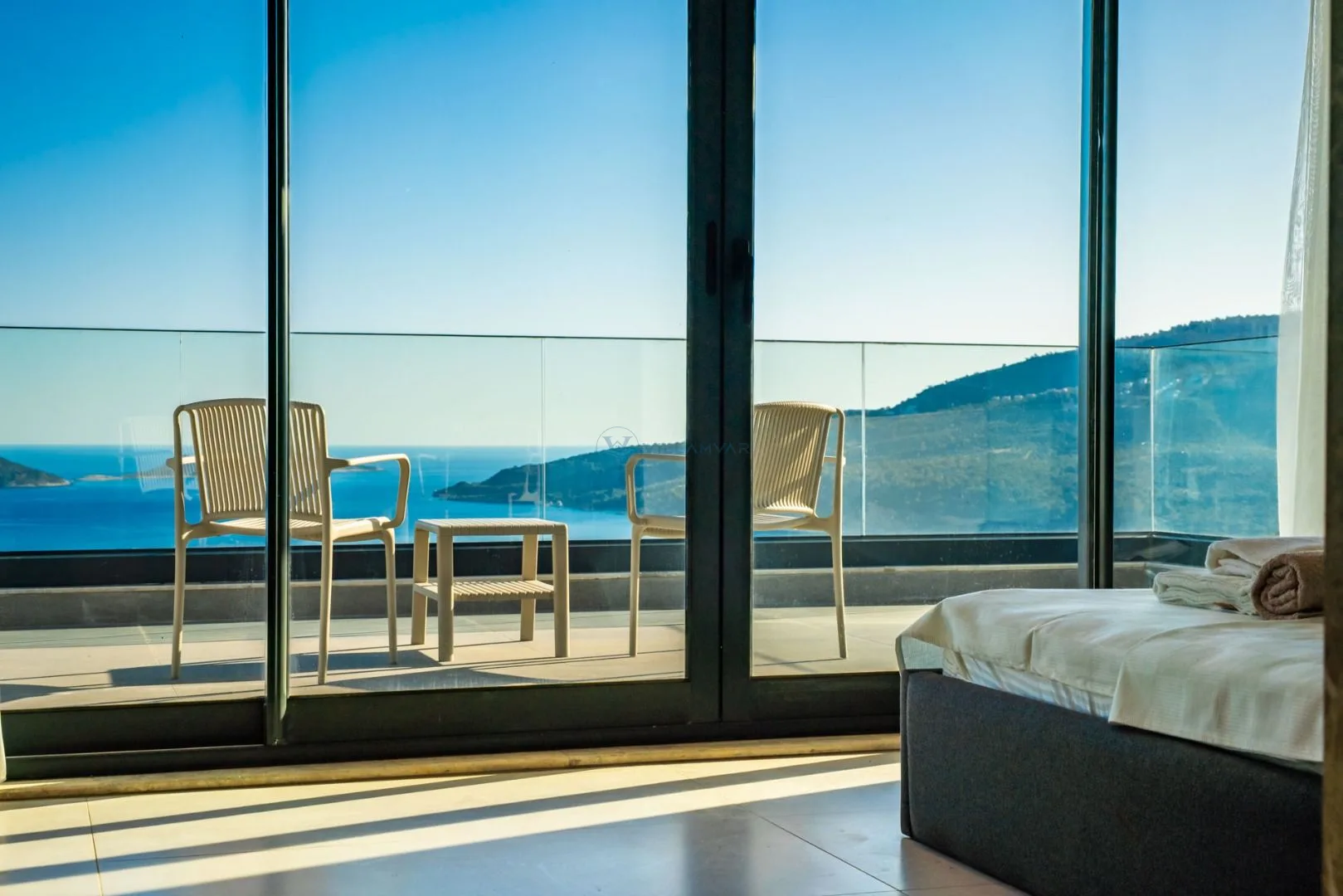Villa Aura C