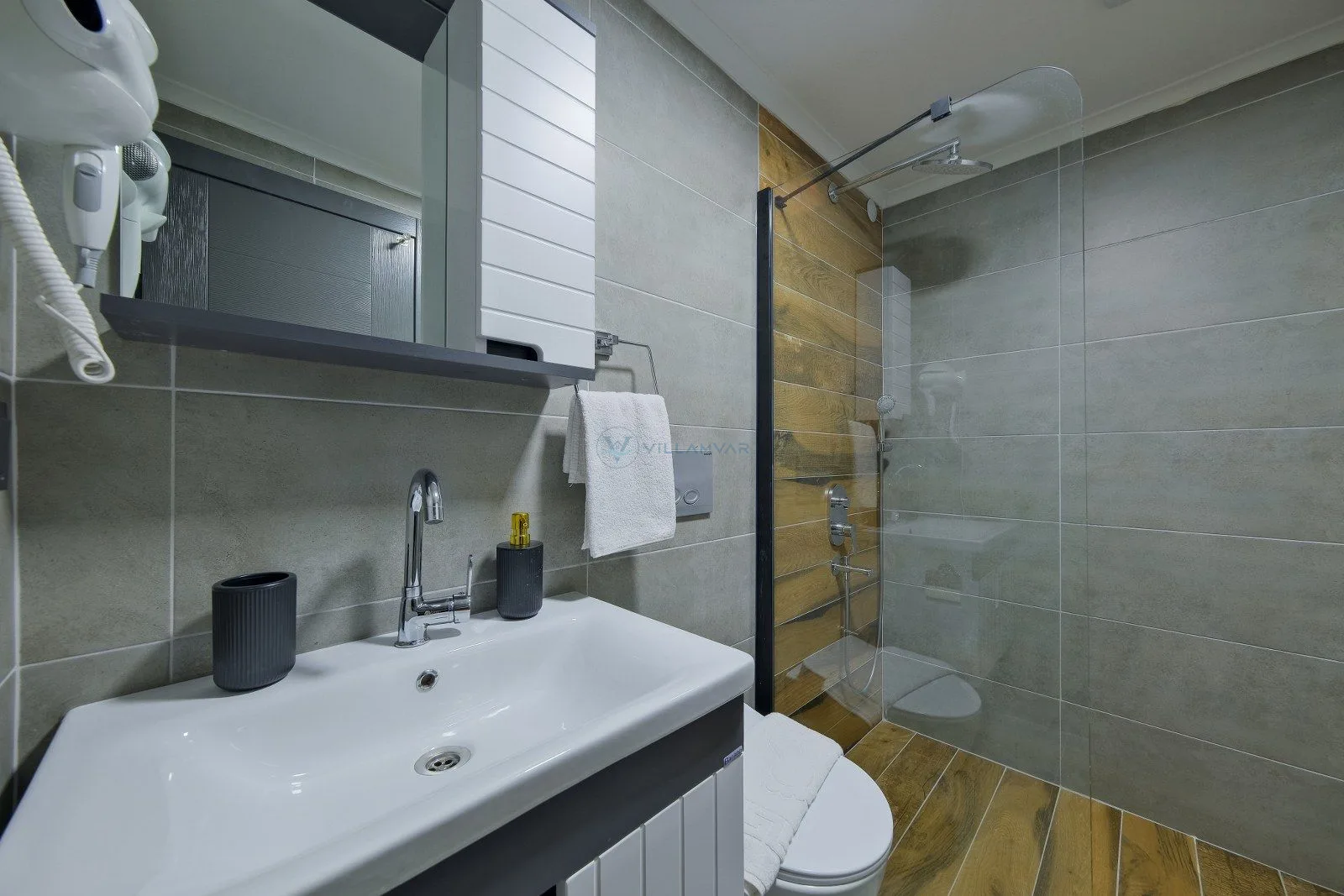 Light Suite Apart 5