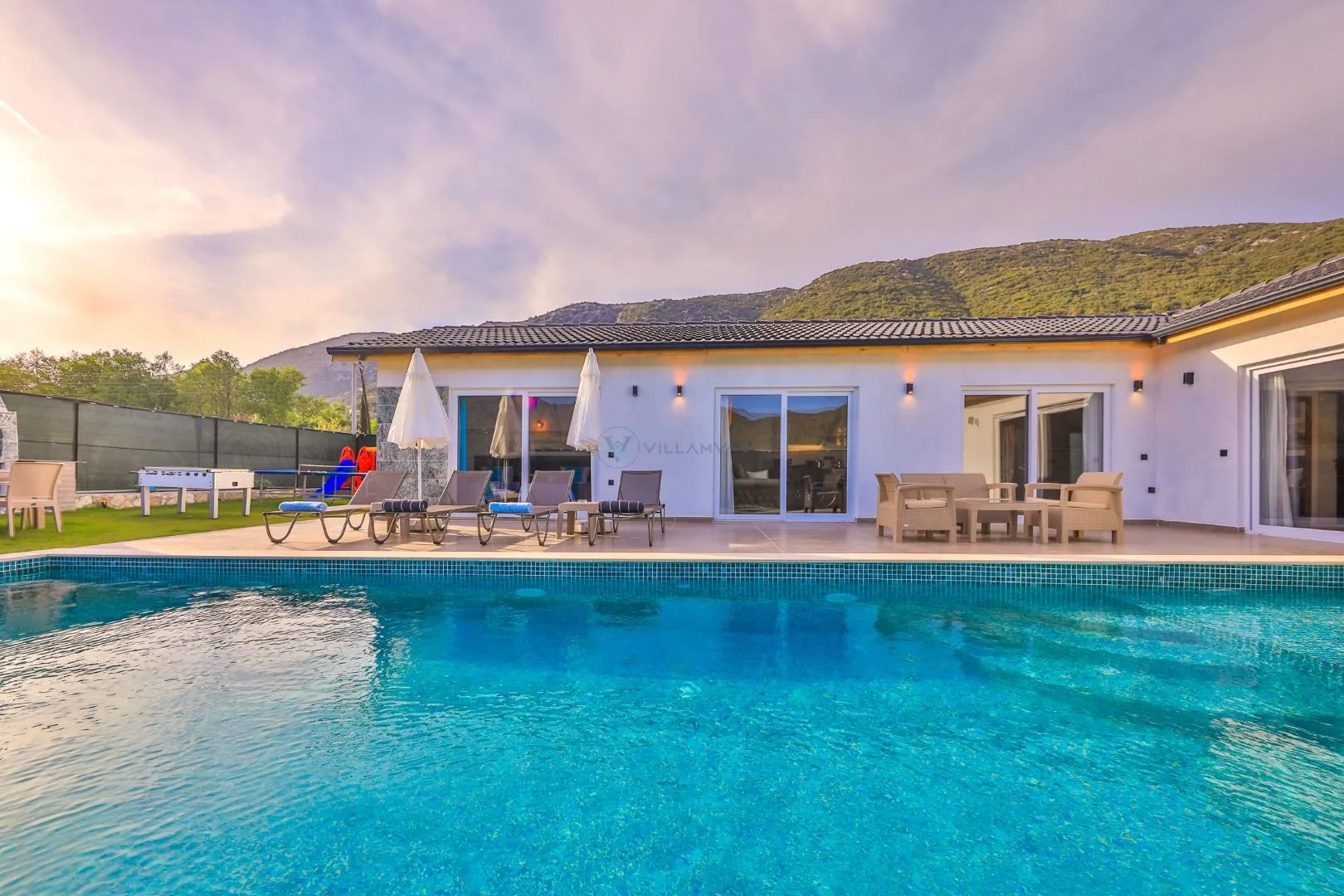 Villa Tawny
