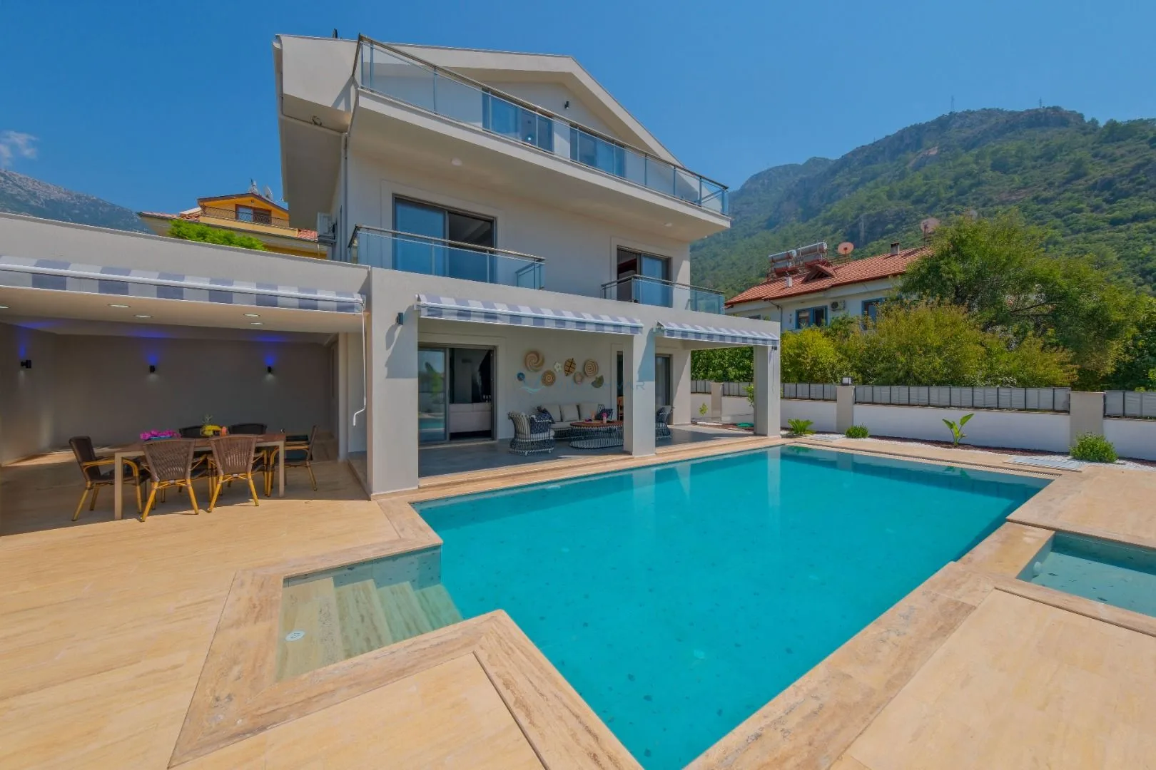 Villa Safra 1