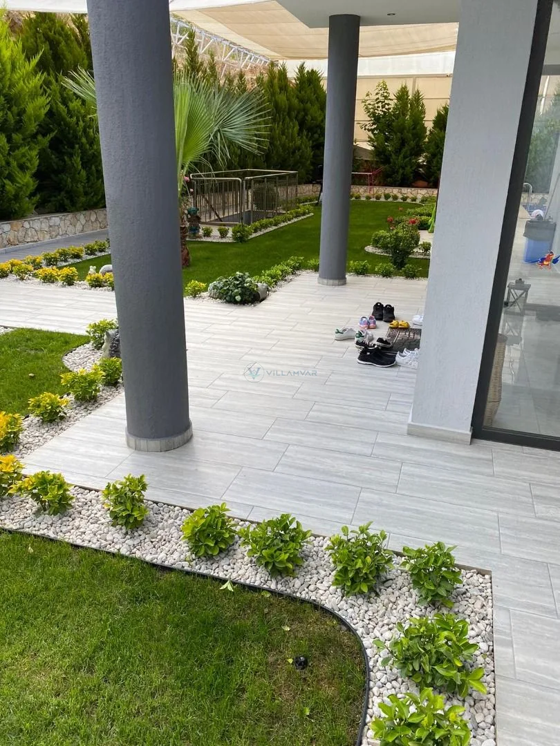 Villa Ali S