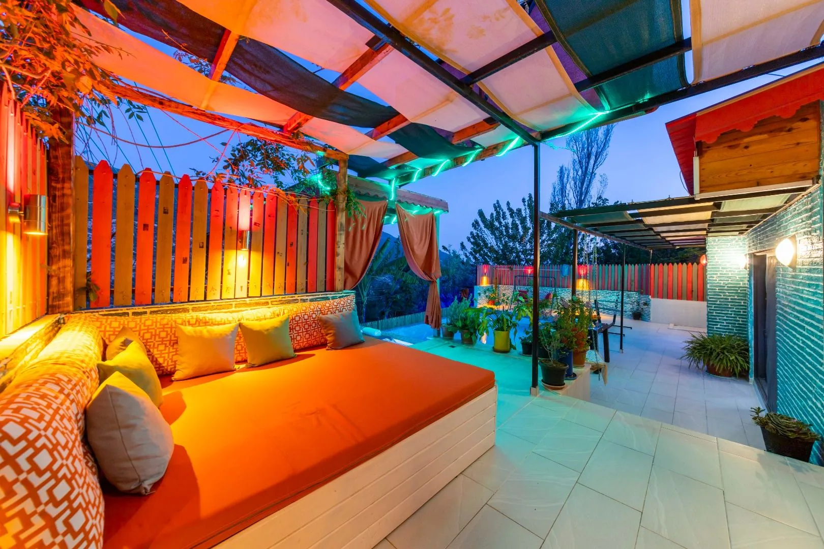 Villa Rainbow