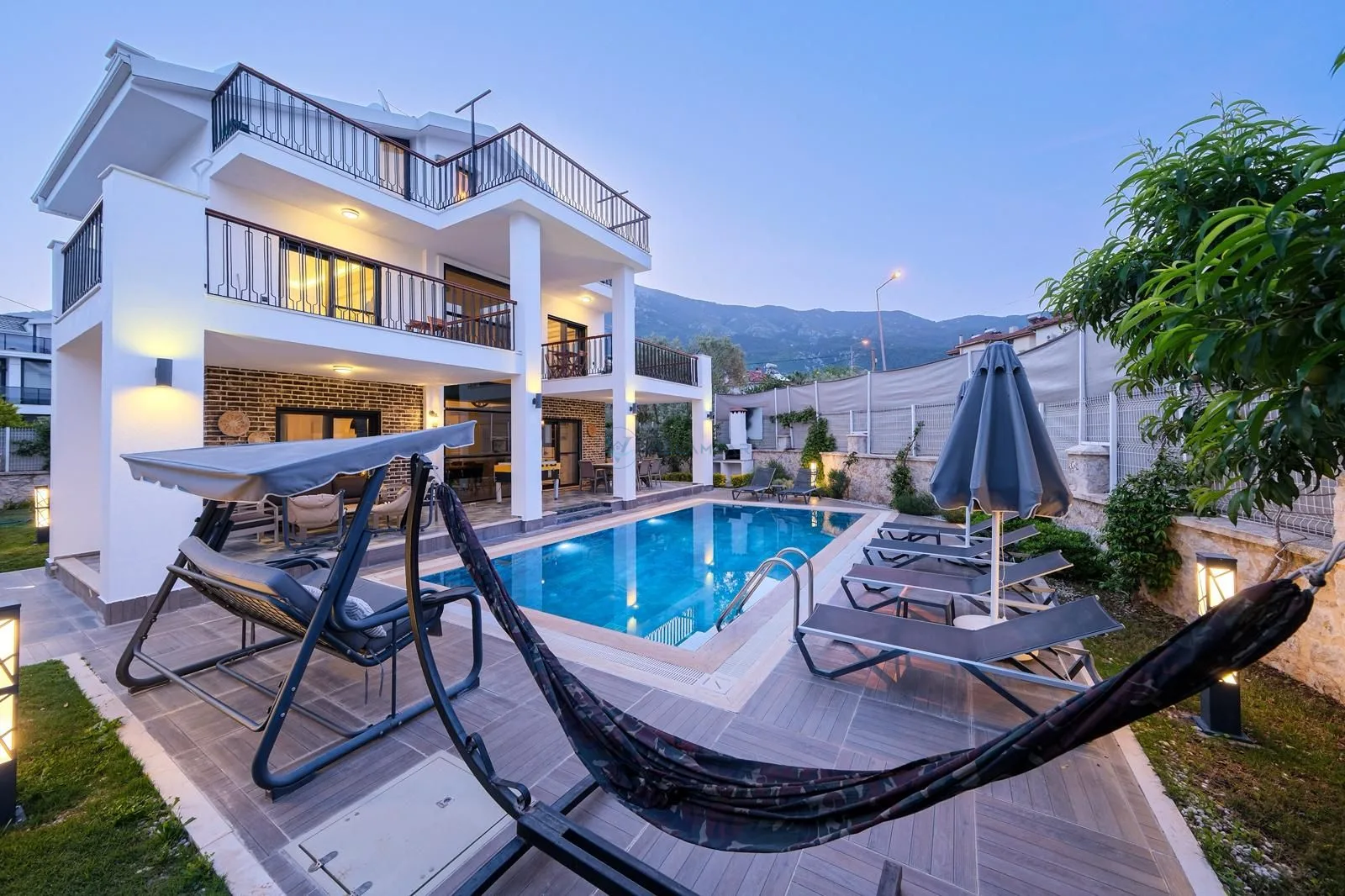 Villa Slay