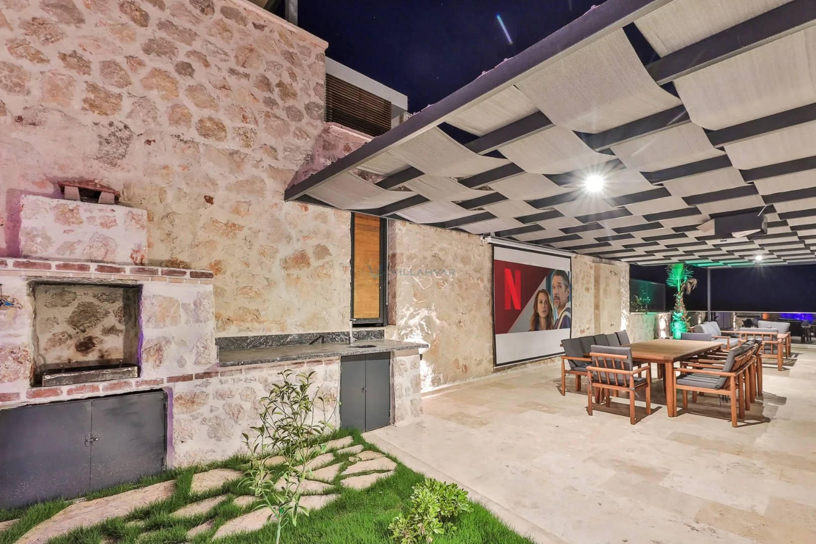 Villa Royal Life