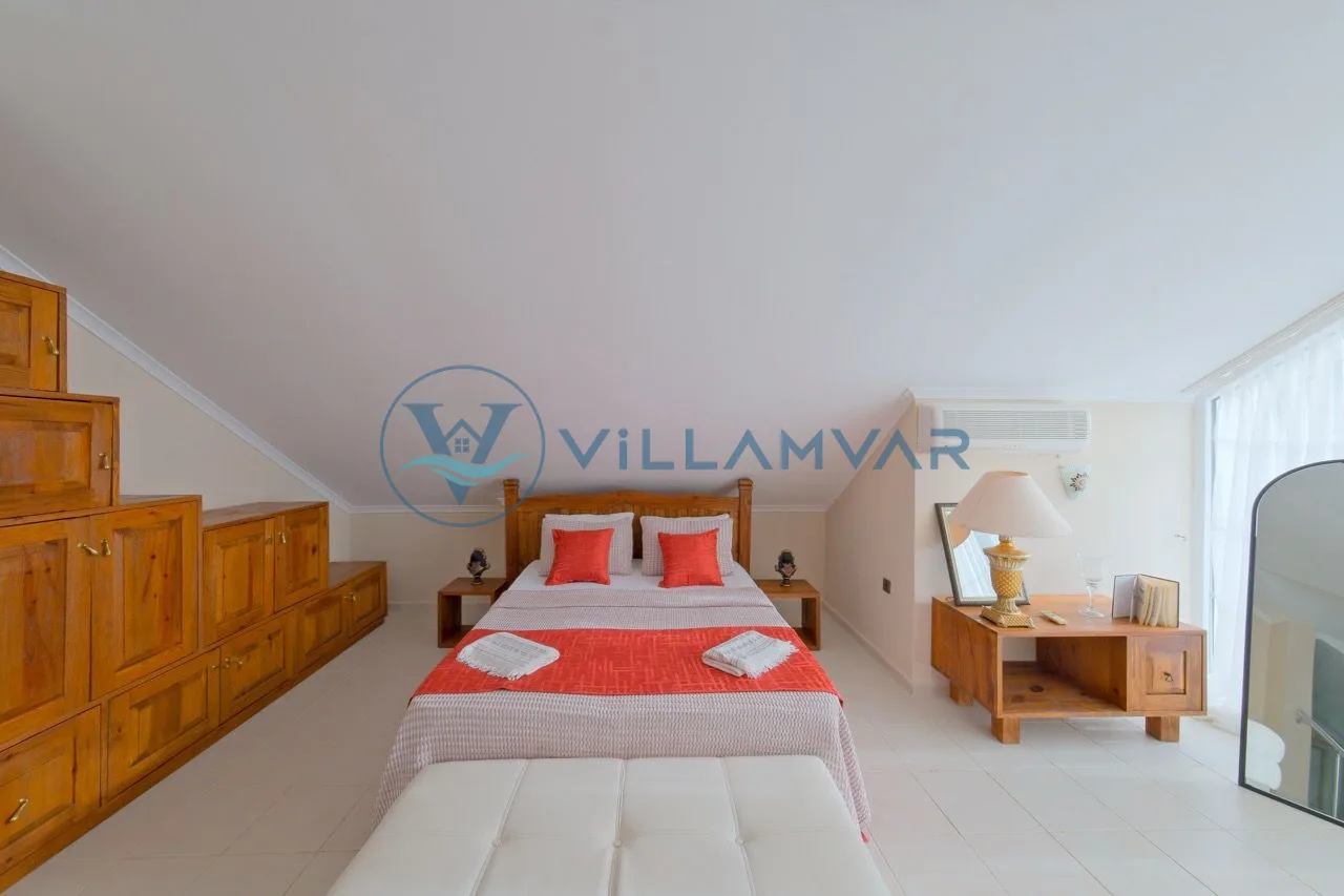 Villa Gün Rengi
