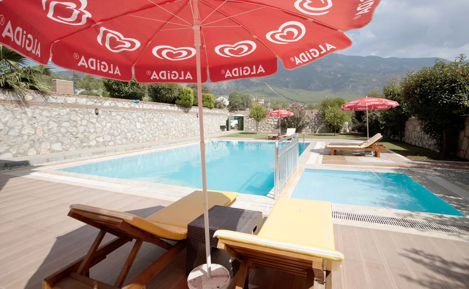 Villa Dera 1