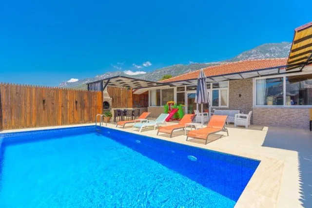 Villa Favori 1