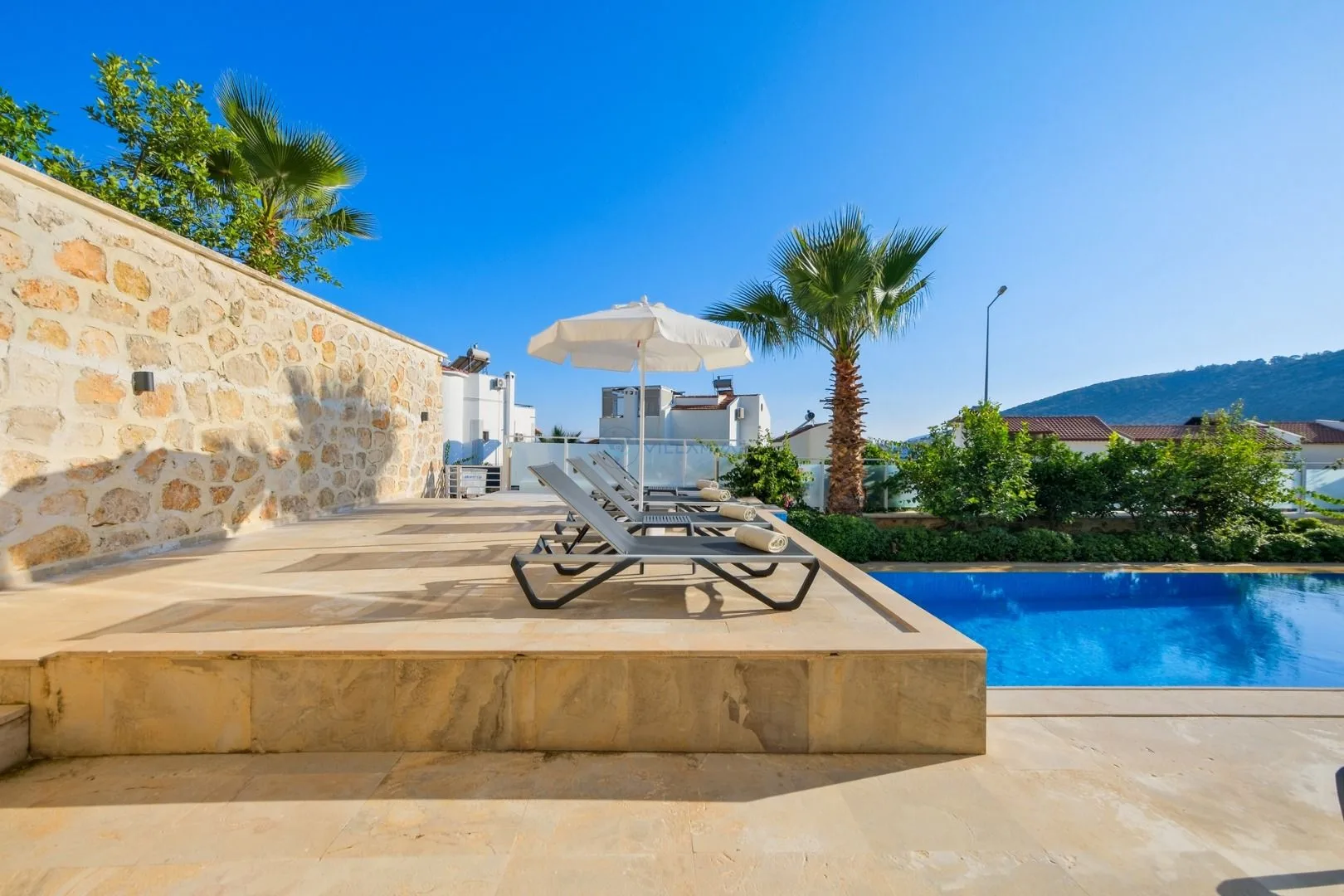 Villa Lumi 1