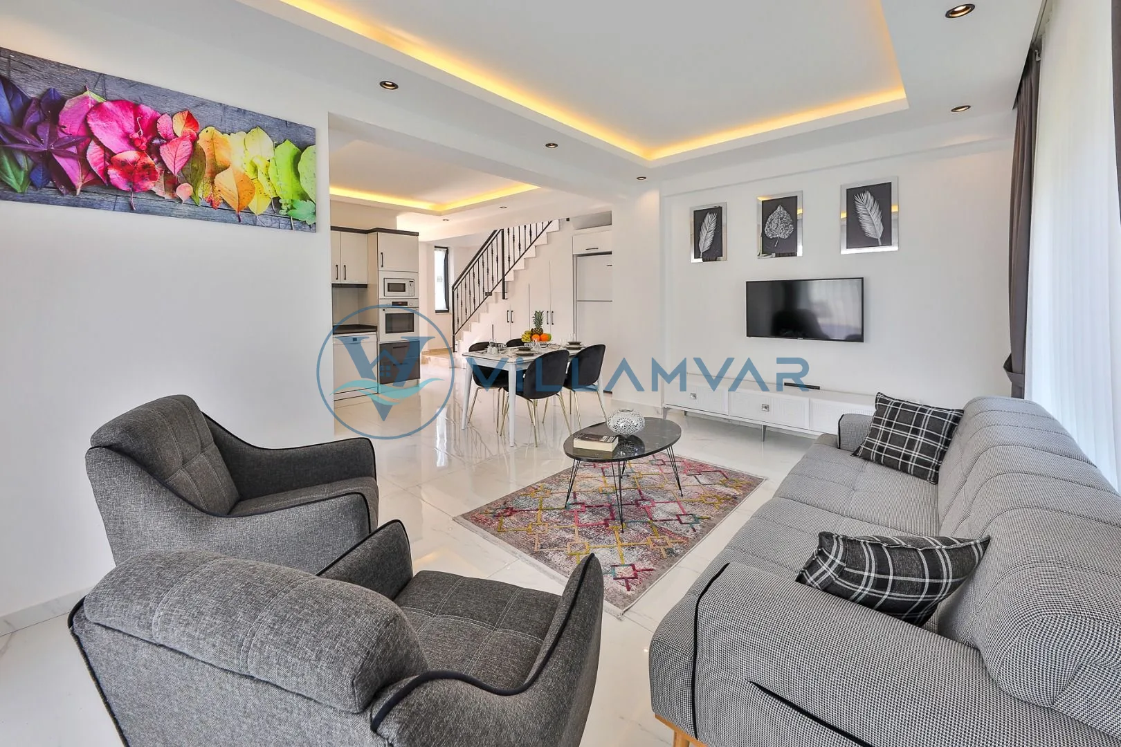 Villa Kaşlı 2 - Televizyonlu ferah salon