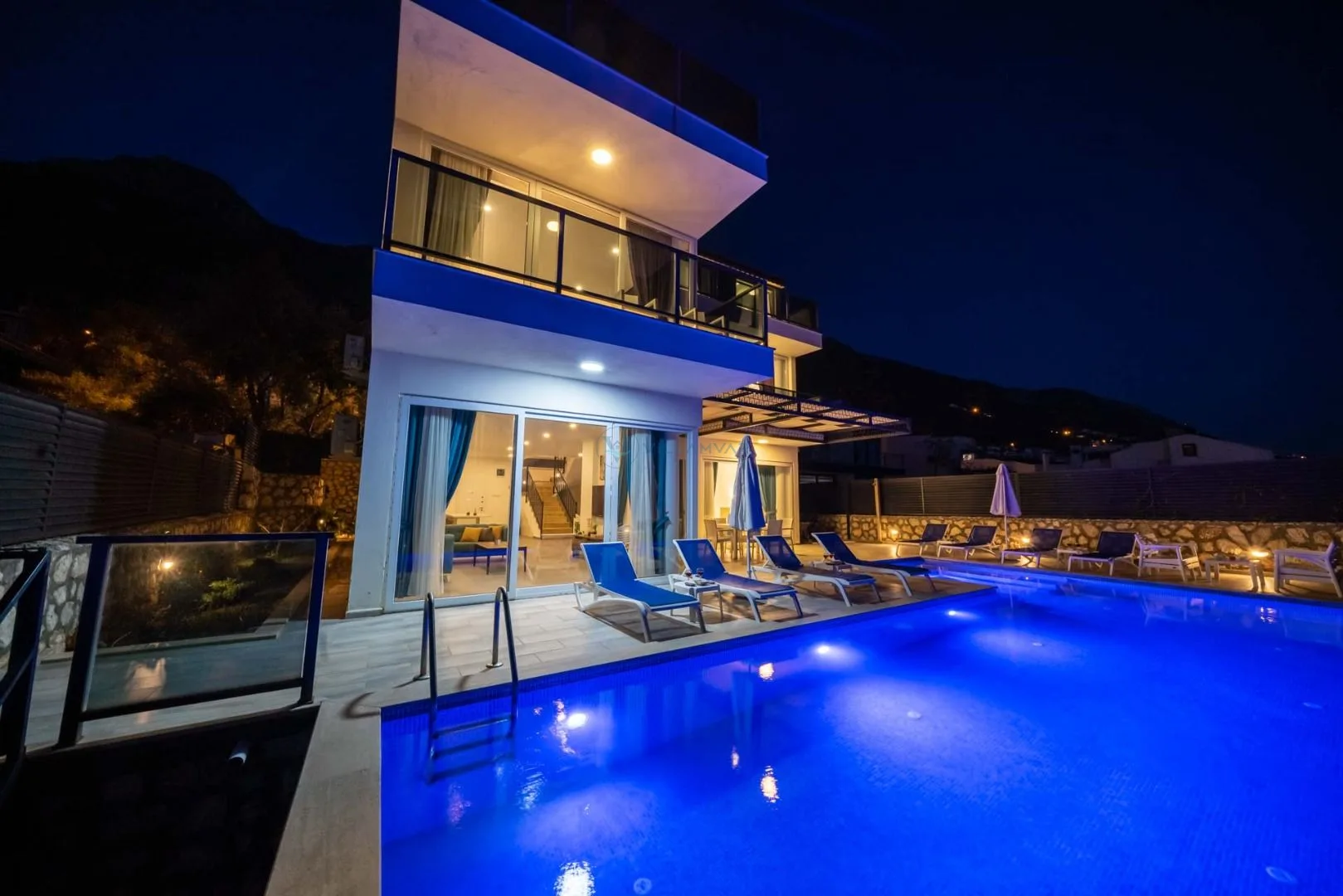 Villa Platos