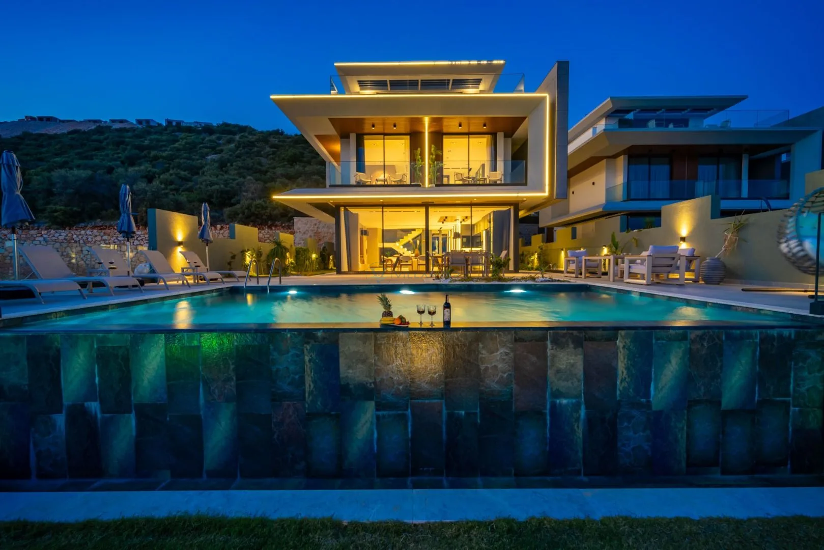 Villa Aura F