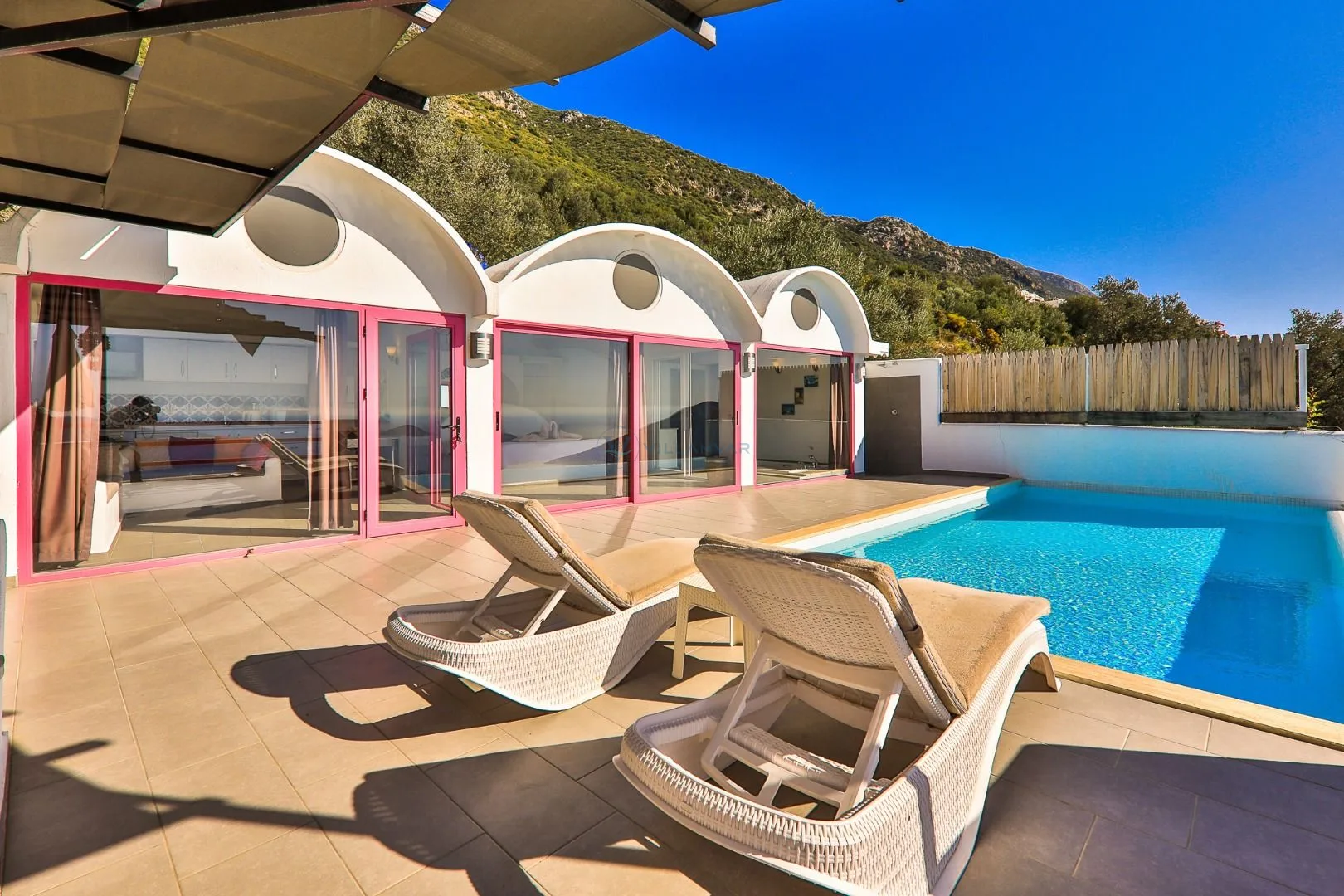 Villa Roxsy 2