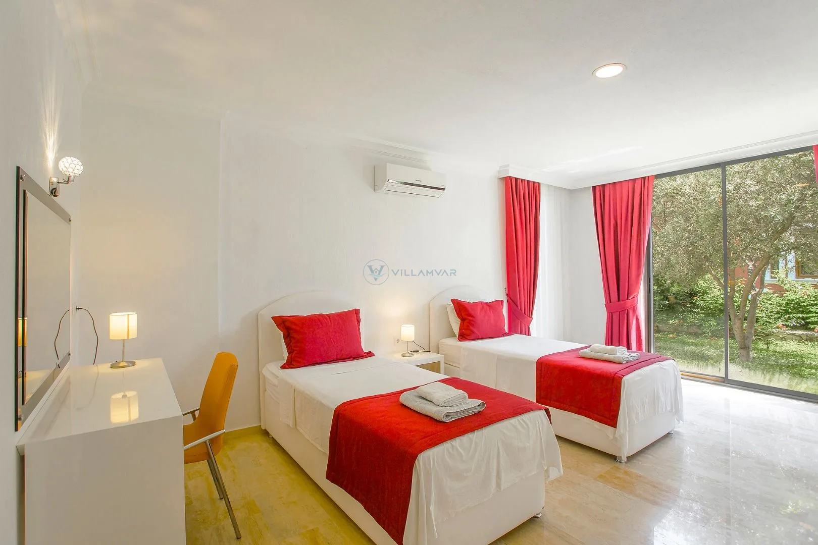 Villa Greenscape