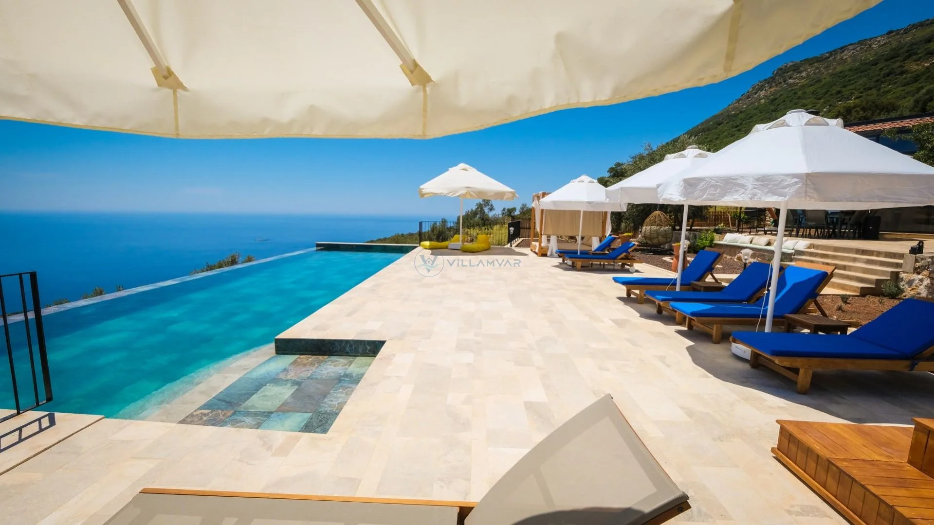 Villa Silver House