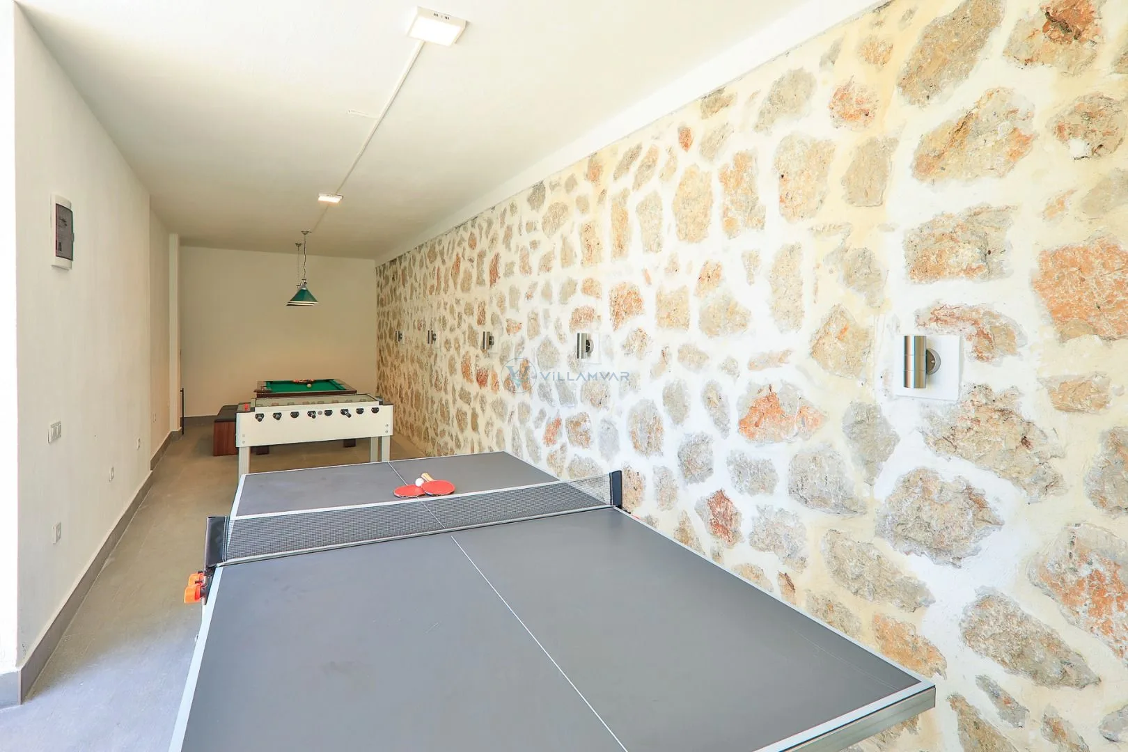 Villa Skylight