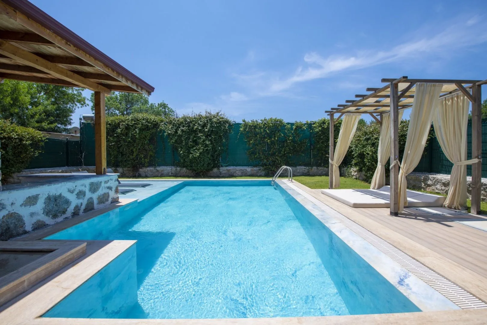 Villa Calvin Mini