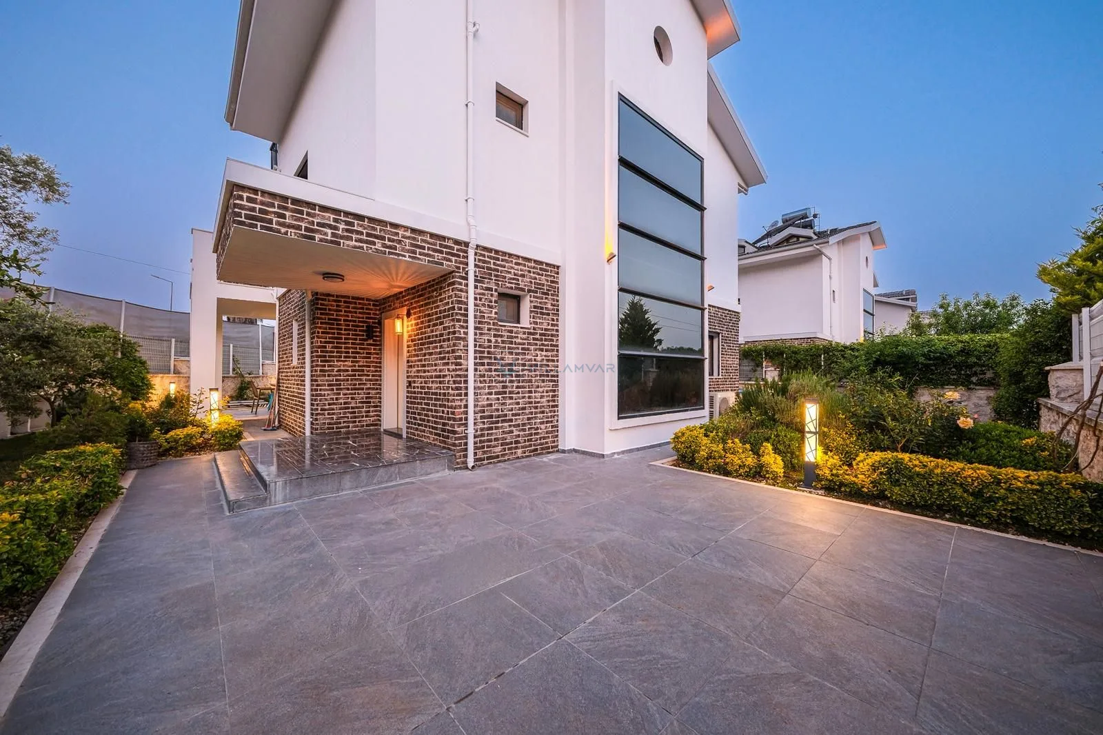 Villa Slay
