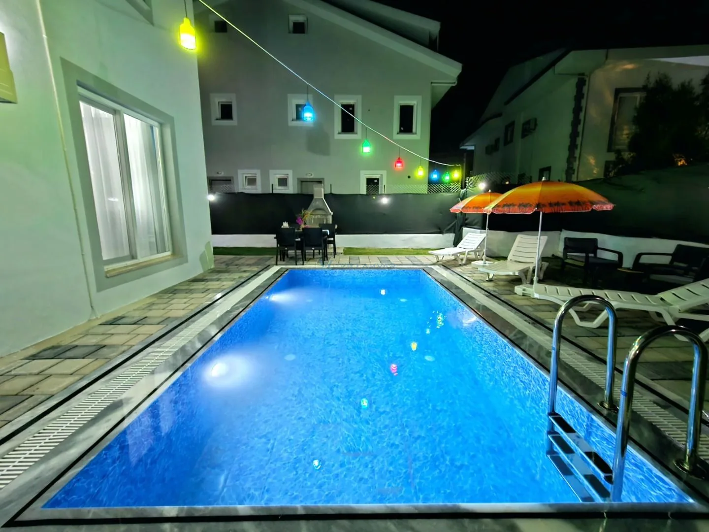 Villa Canora