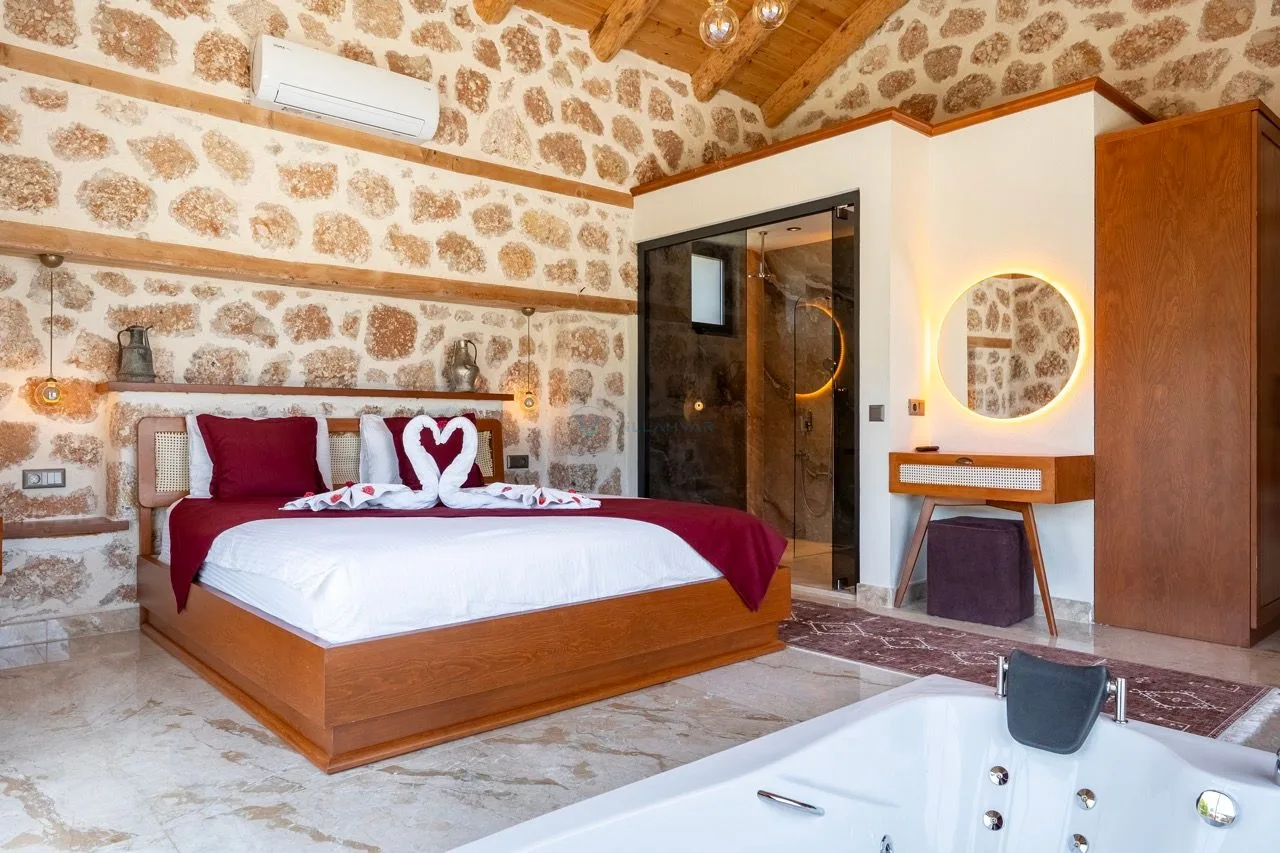 Villa Topçu Stone