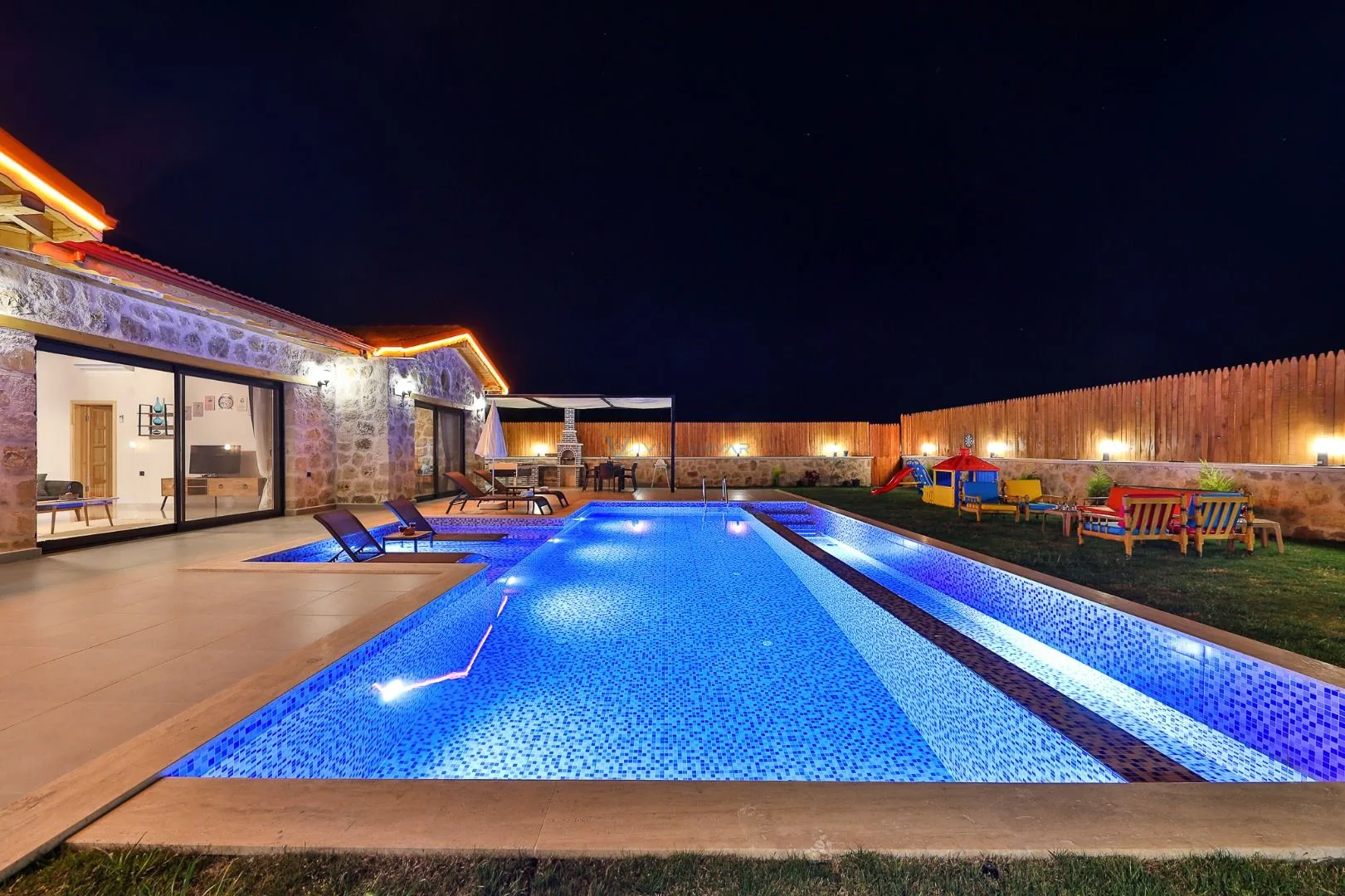 Villa Mebika