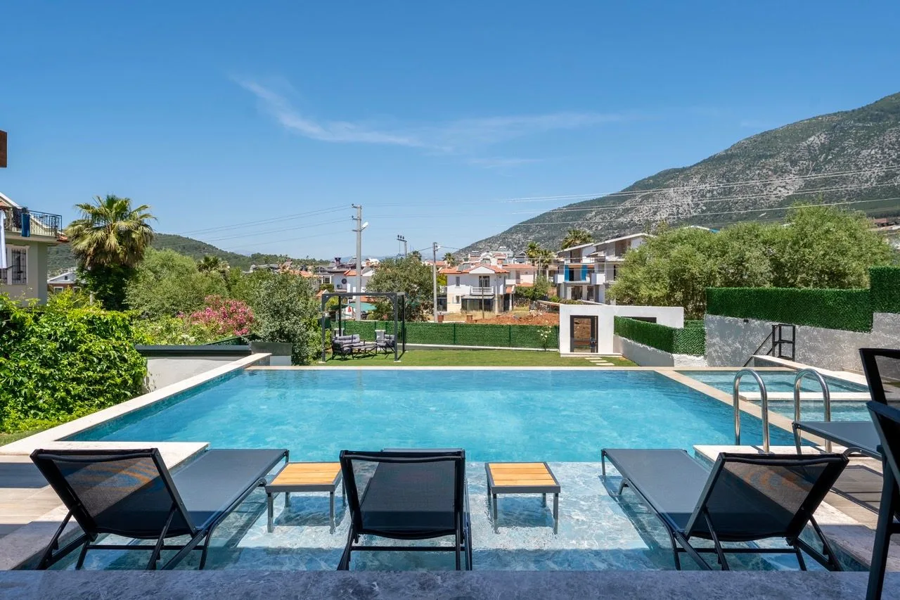 Villa Ay Luxe