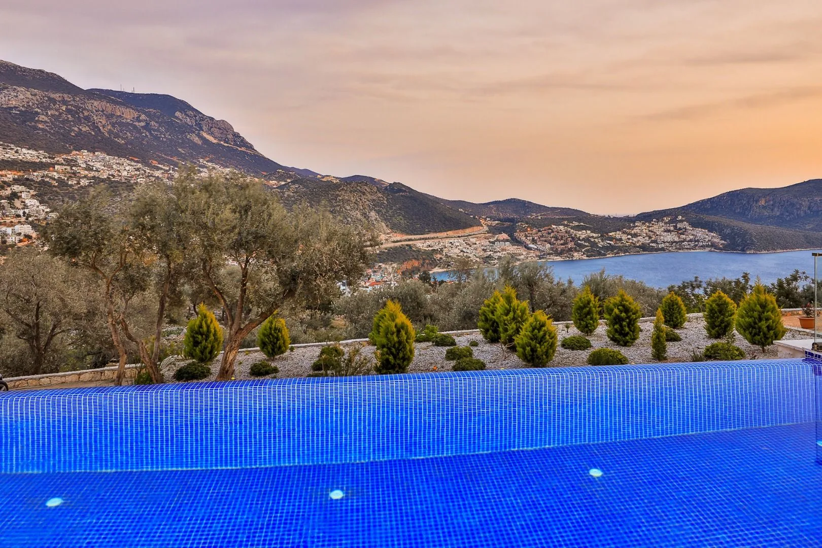 Villa Batı 1