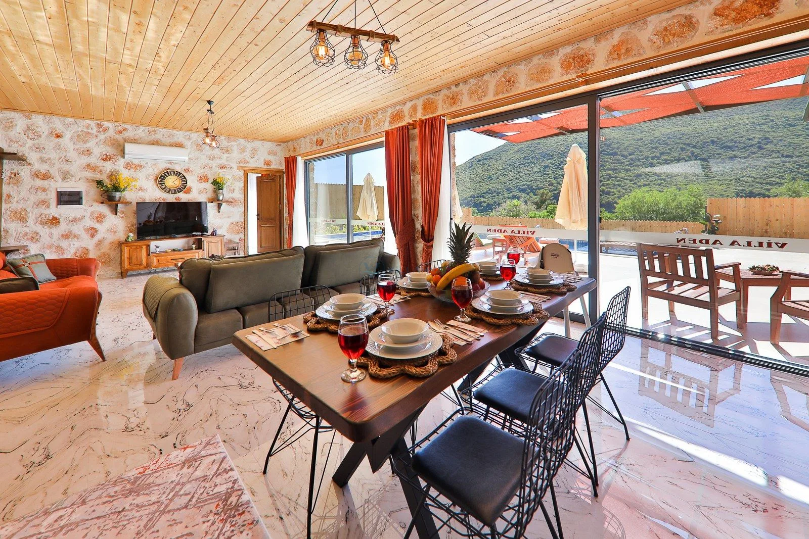 Villa Nidia