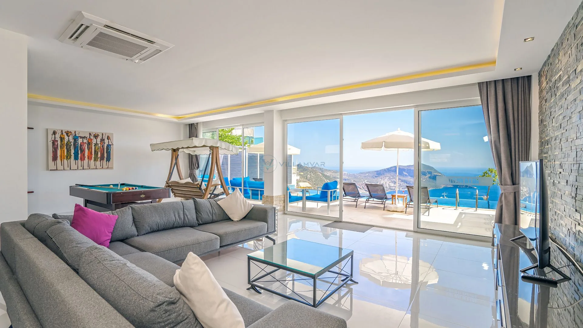 Villa Merit Royal